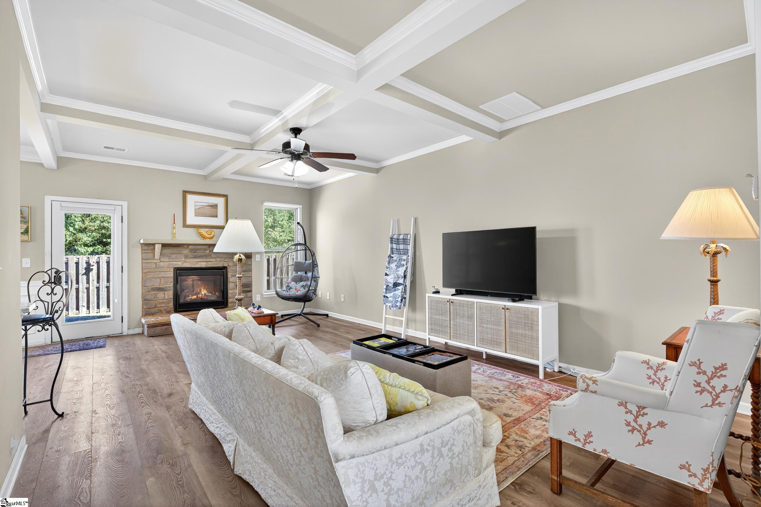 207 E Deer Drive