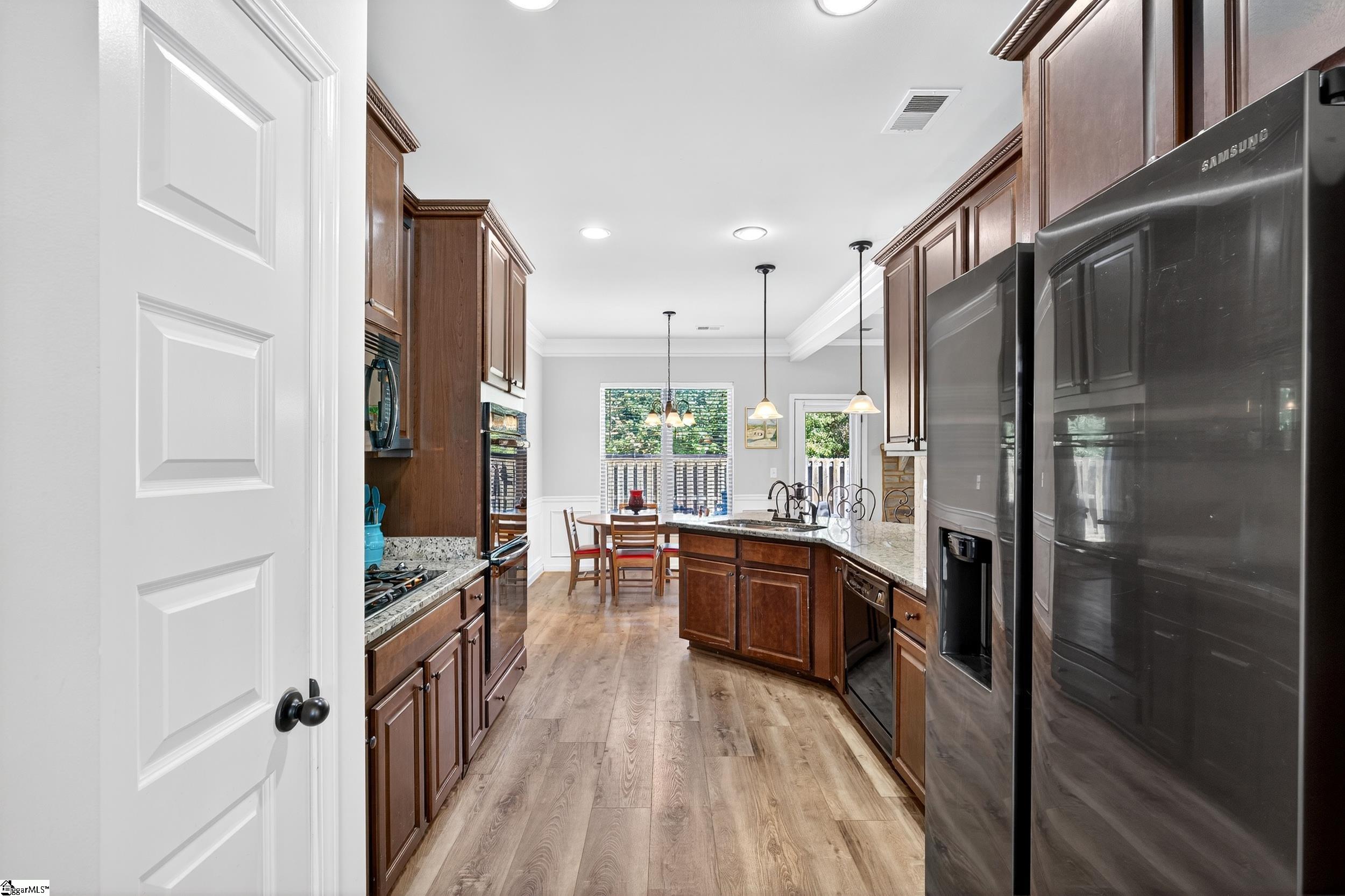 207 E Deer Drive
