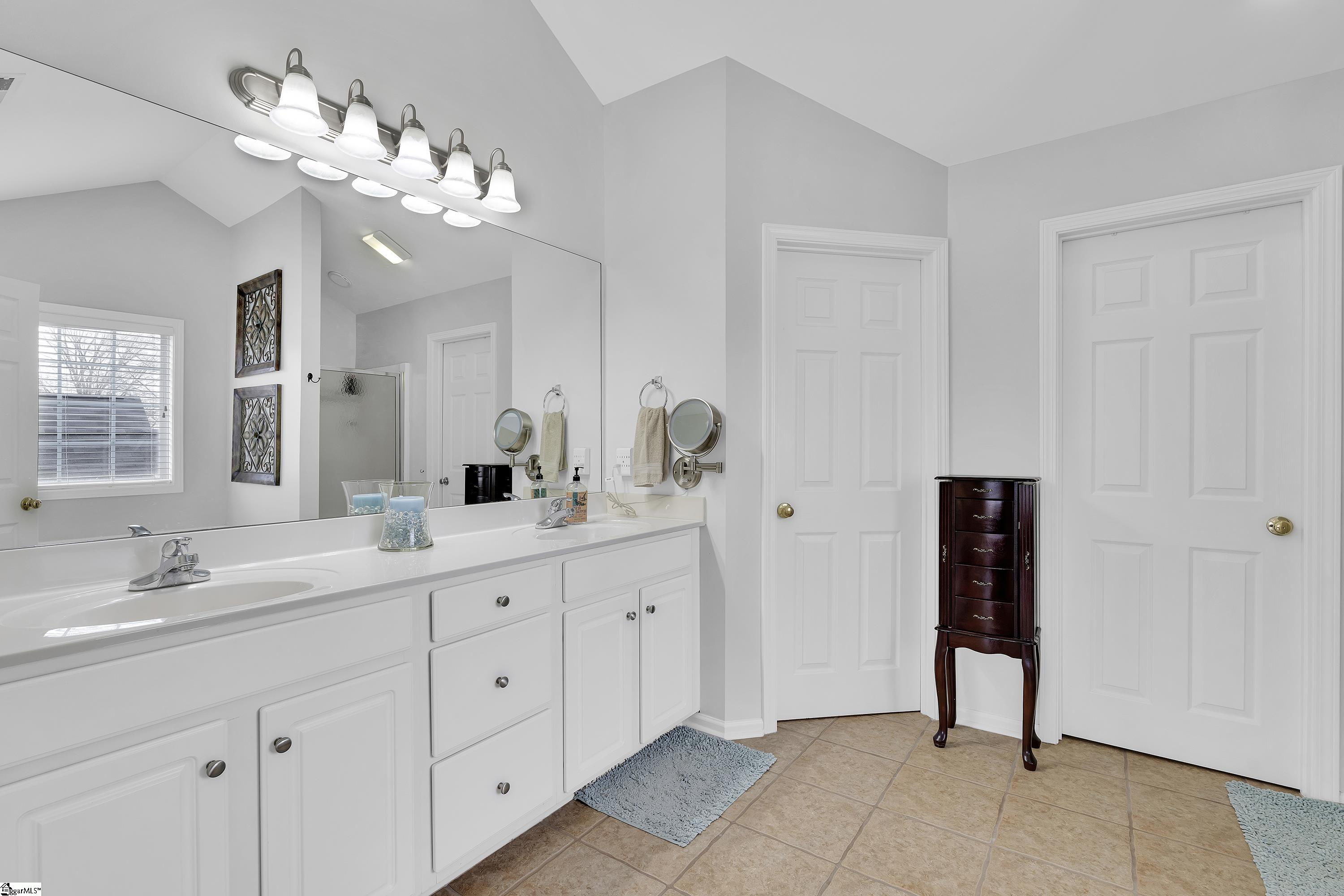 479 N Sweetwater Hills Drive