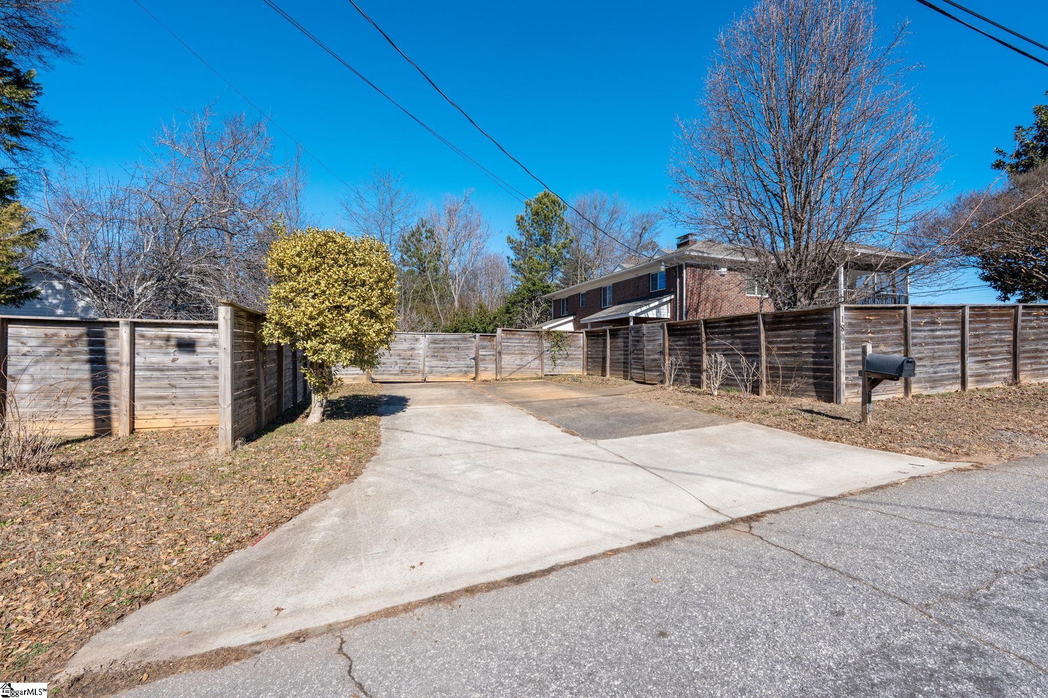 1801 Pleasantburg Drive