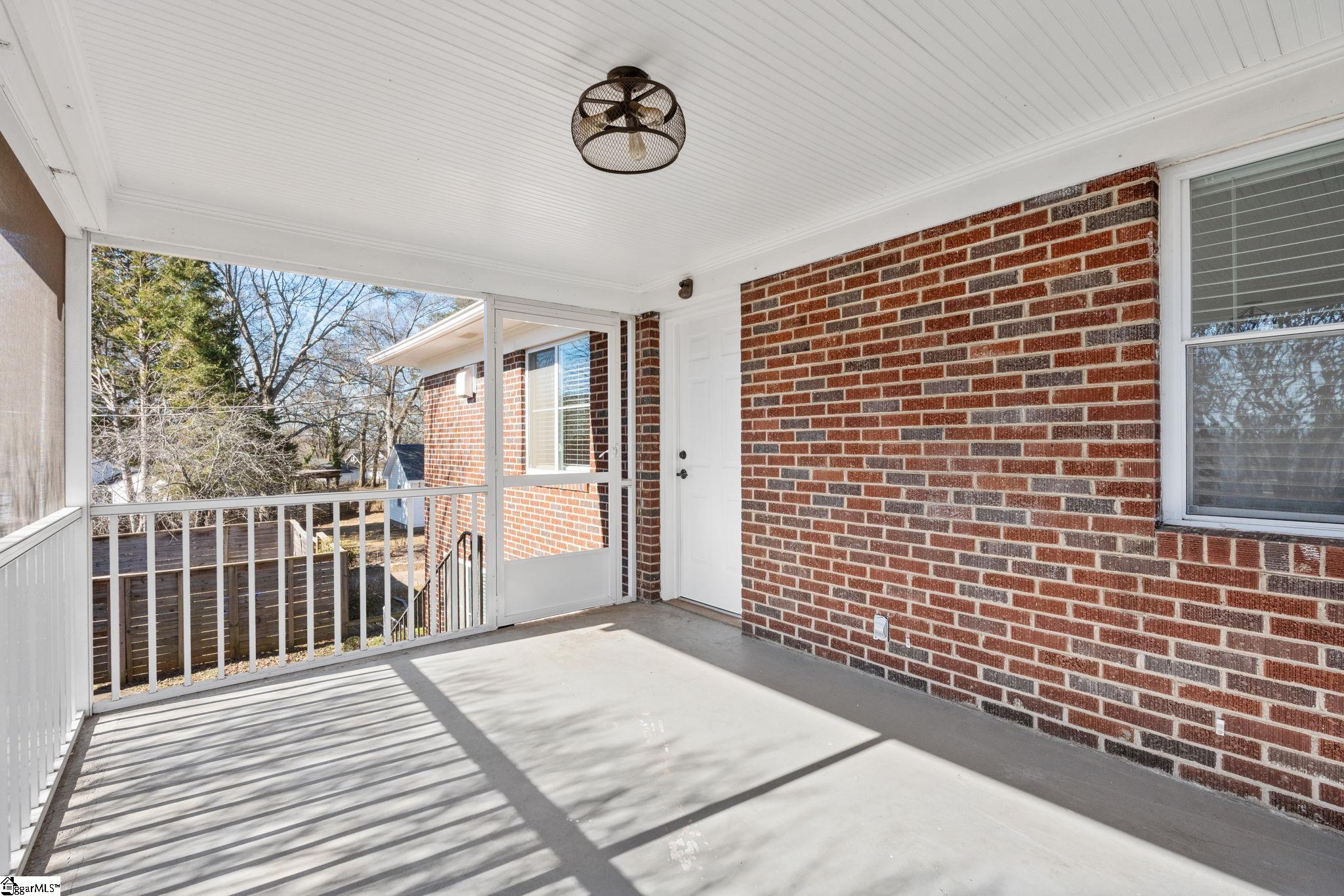 1801 Pleasantburg Drive