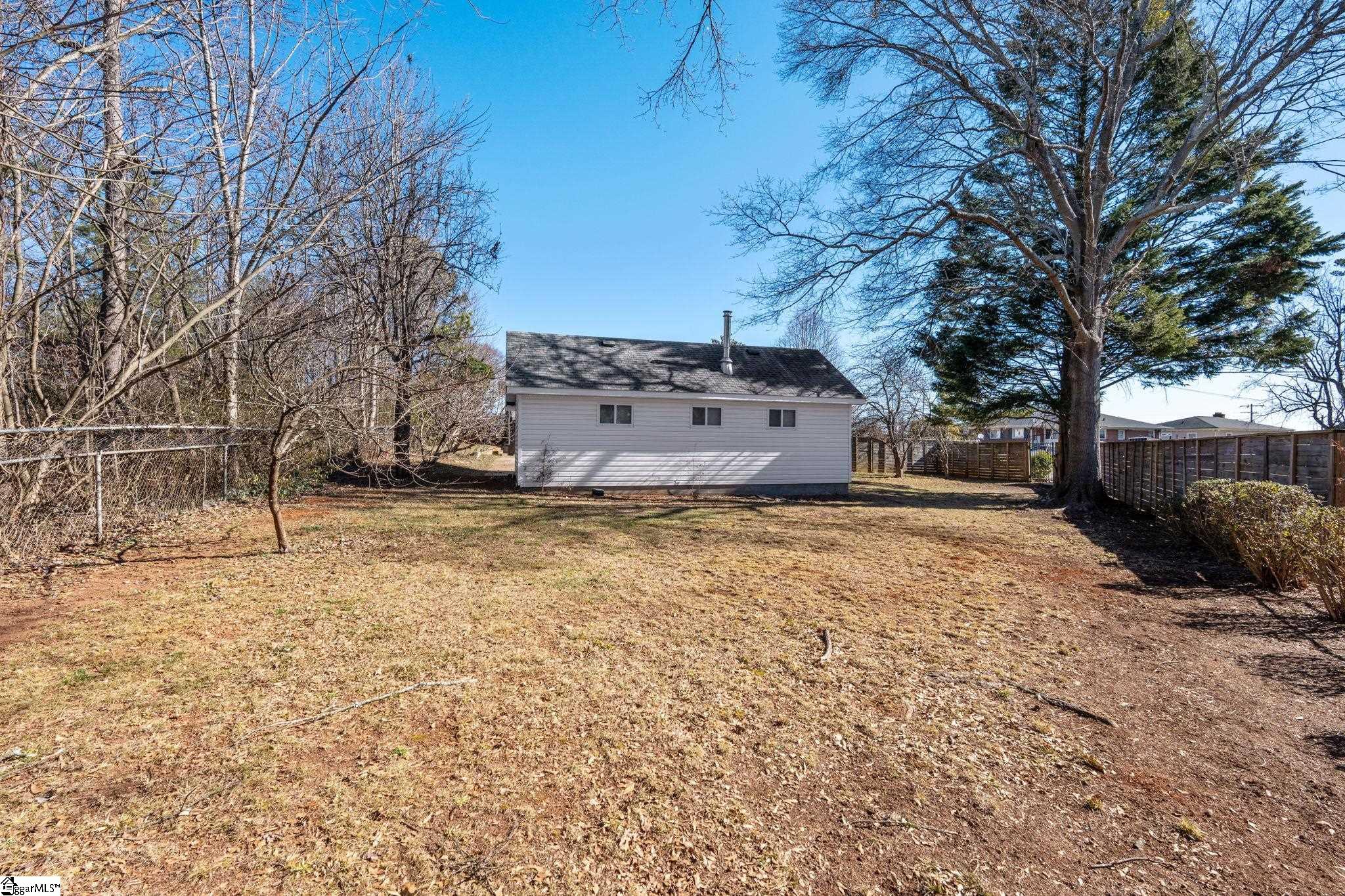 1801 Pleasantburg Drive