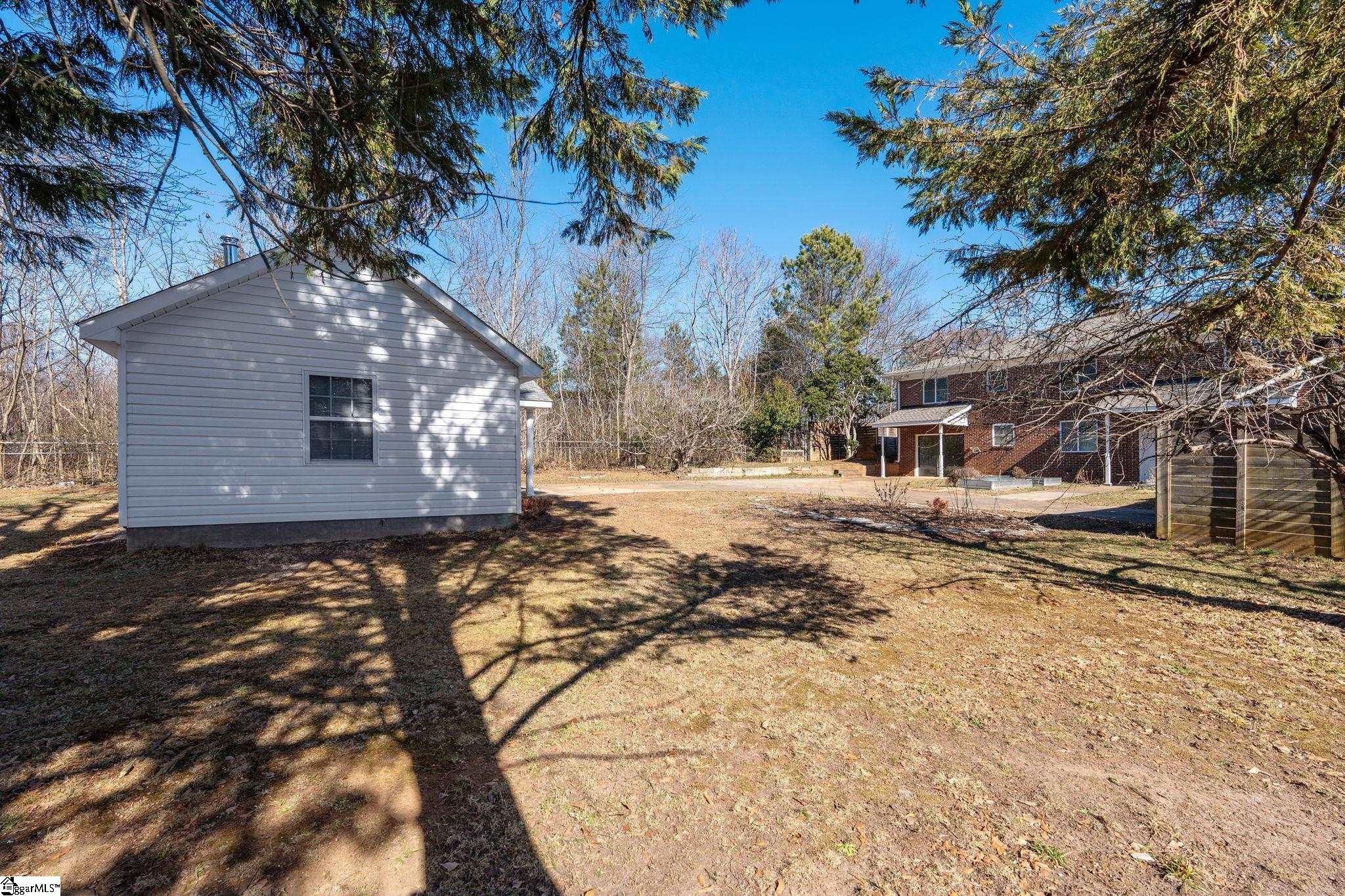 1801 Pleasantburg Drive