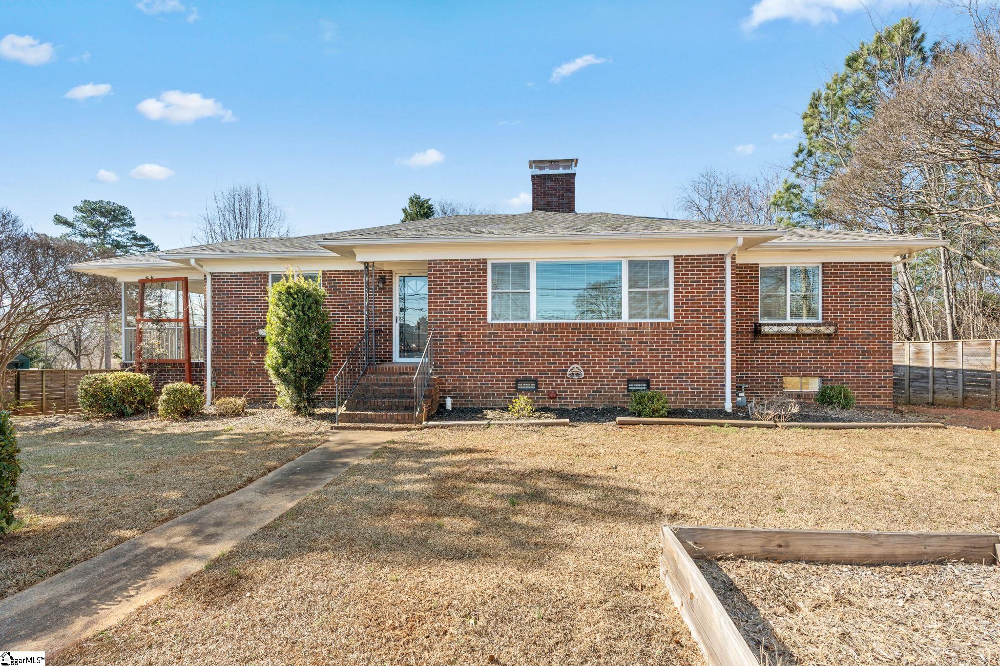 1801 Pleasantburg Drive