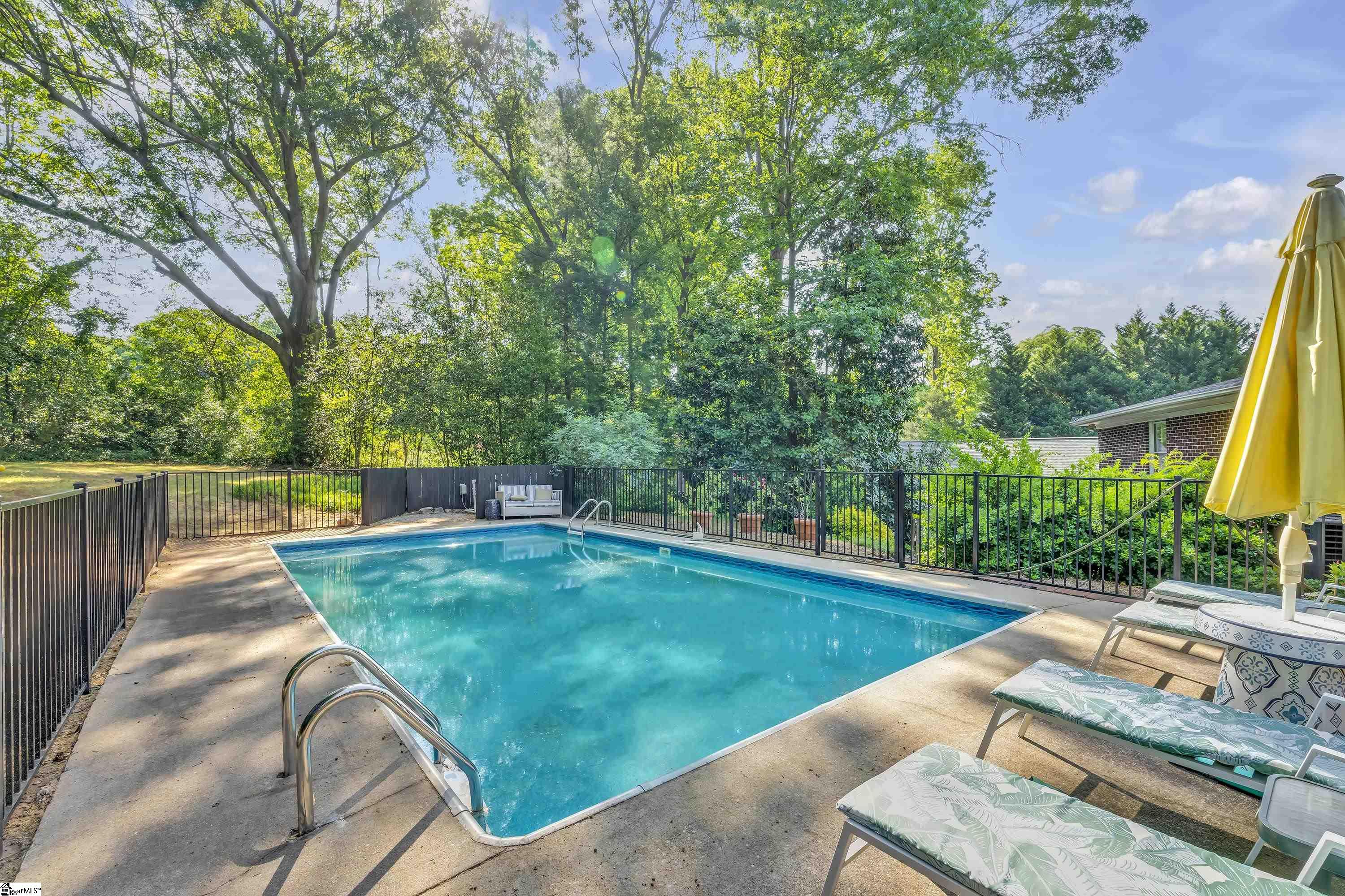120 Lullwater Road