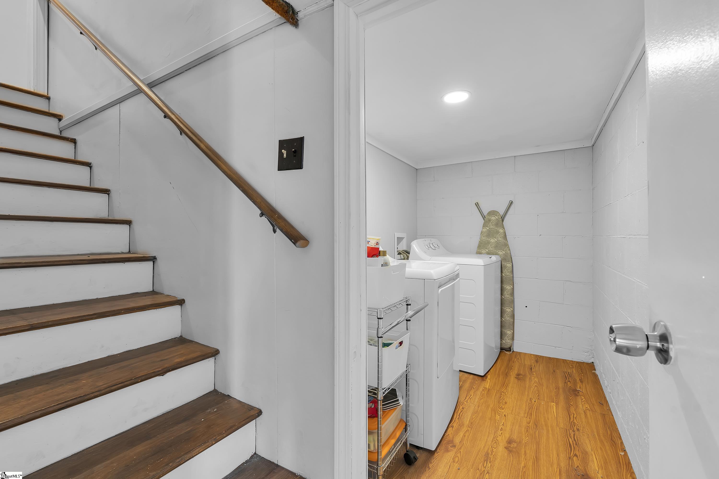 120 Lullwater Road