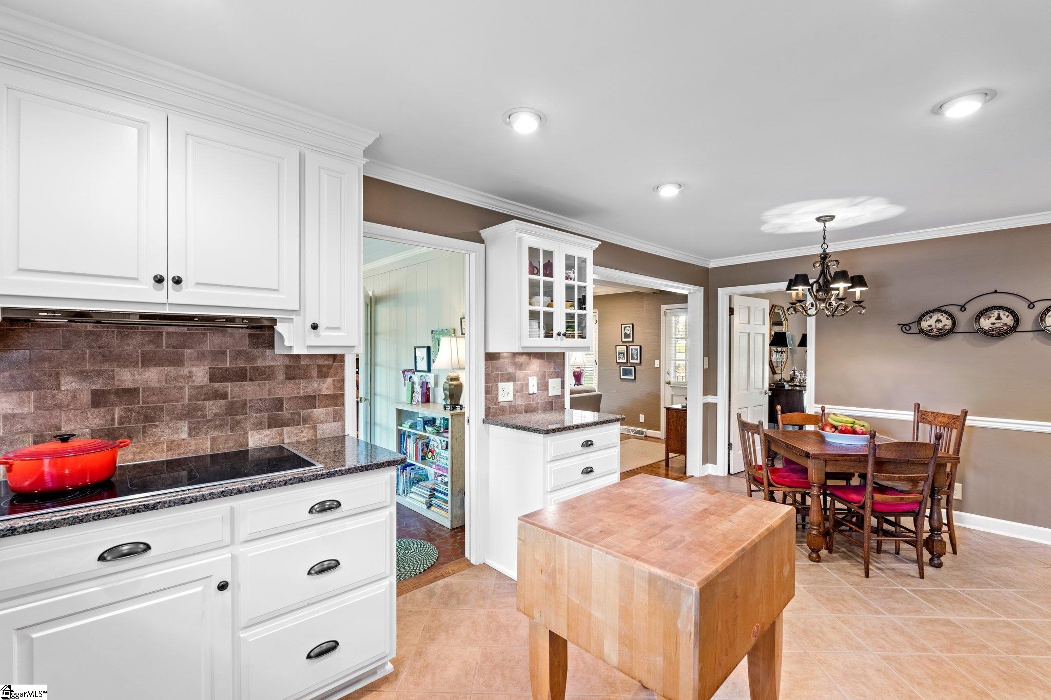 416 E Seven Oaks Drive