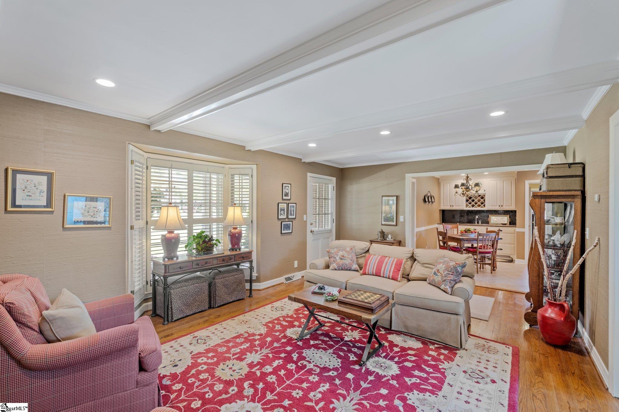 416 E Seven Oaks Drive