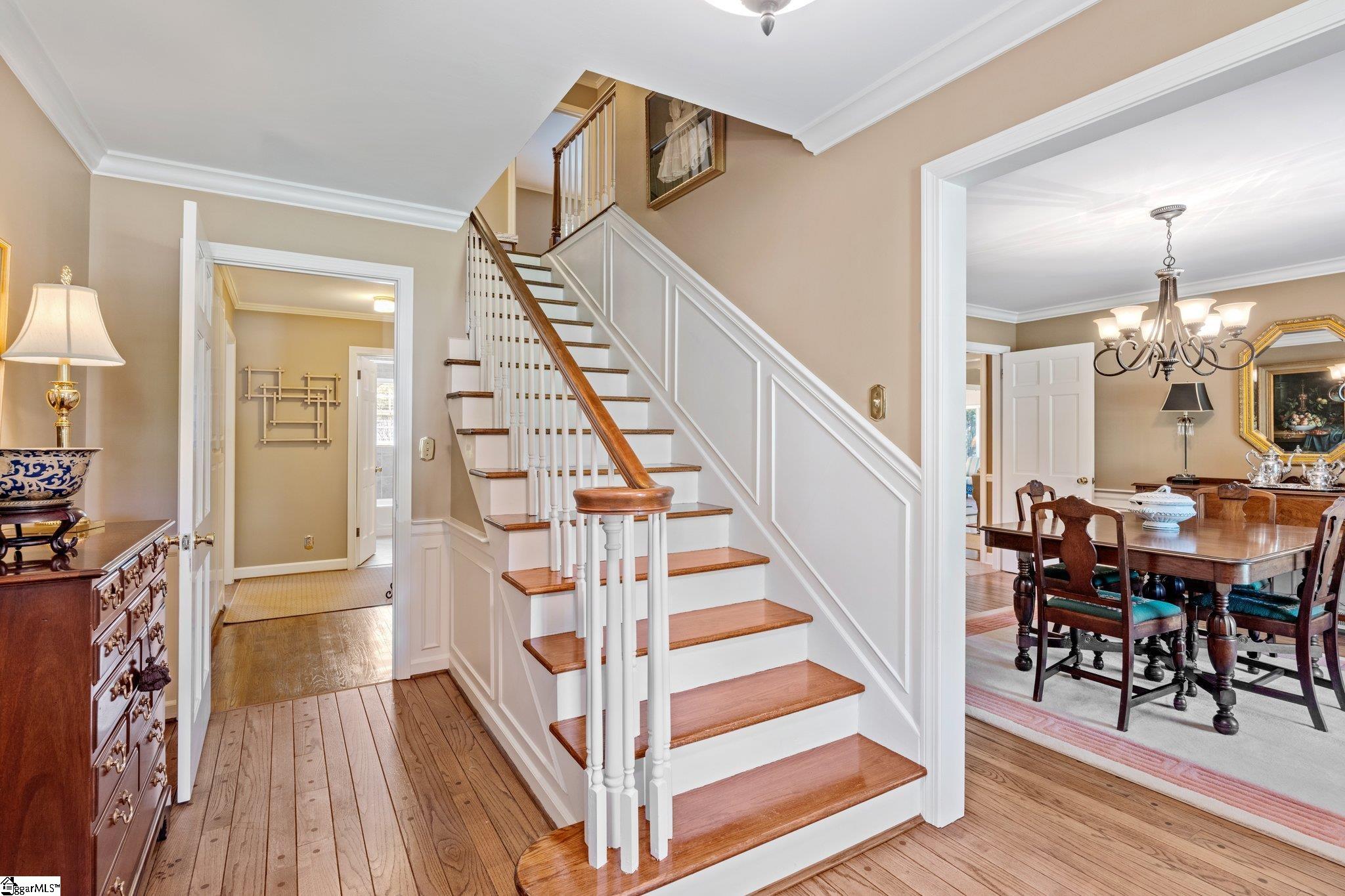 416 E Seven Oaks Drive