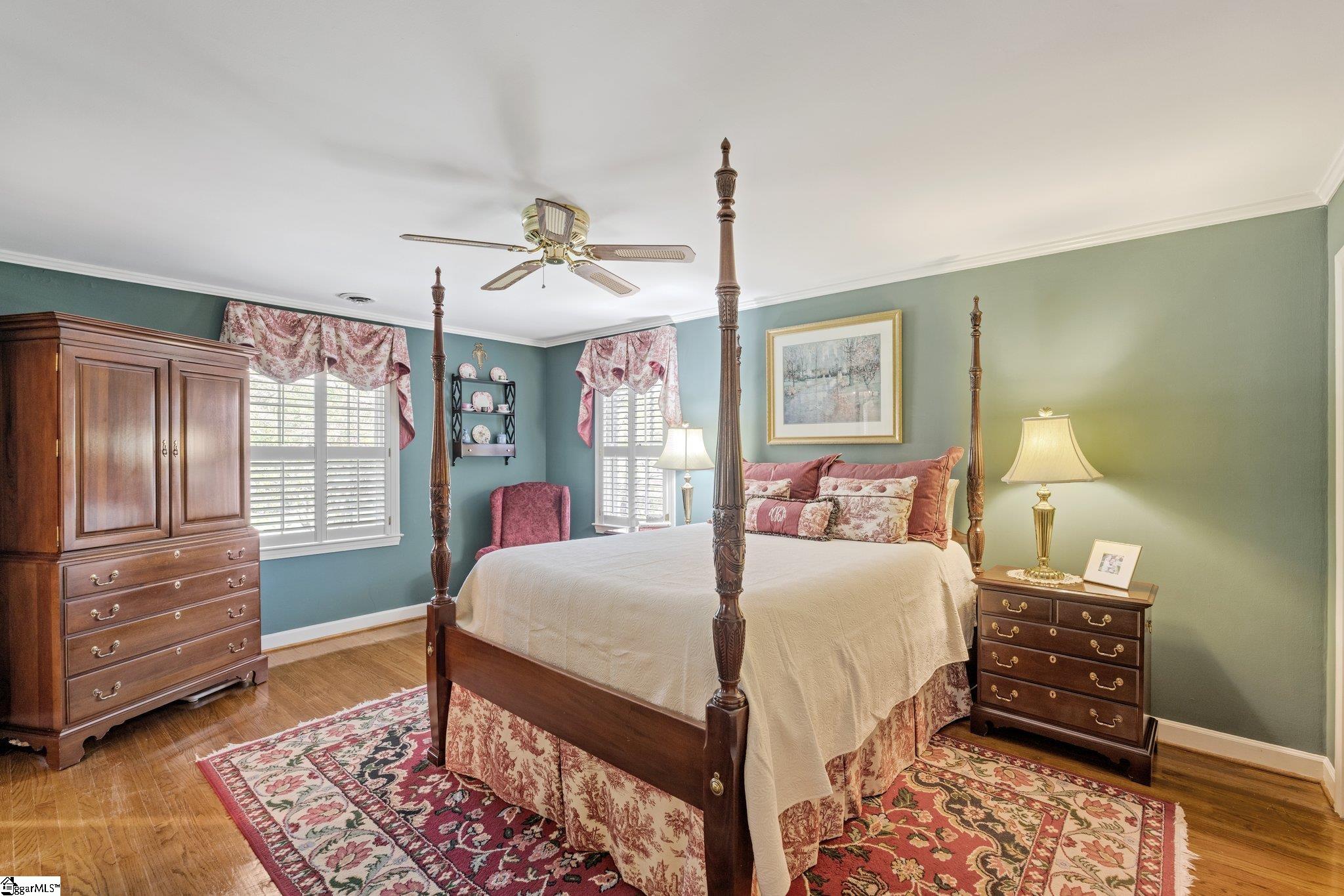 416 E Seven Oaks Drive