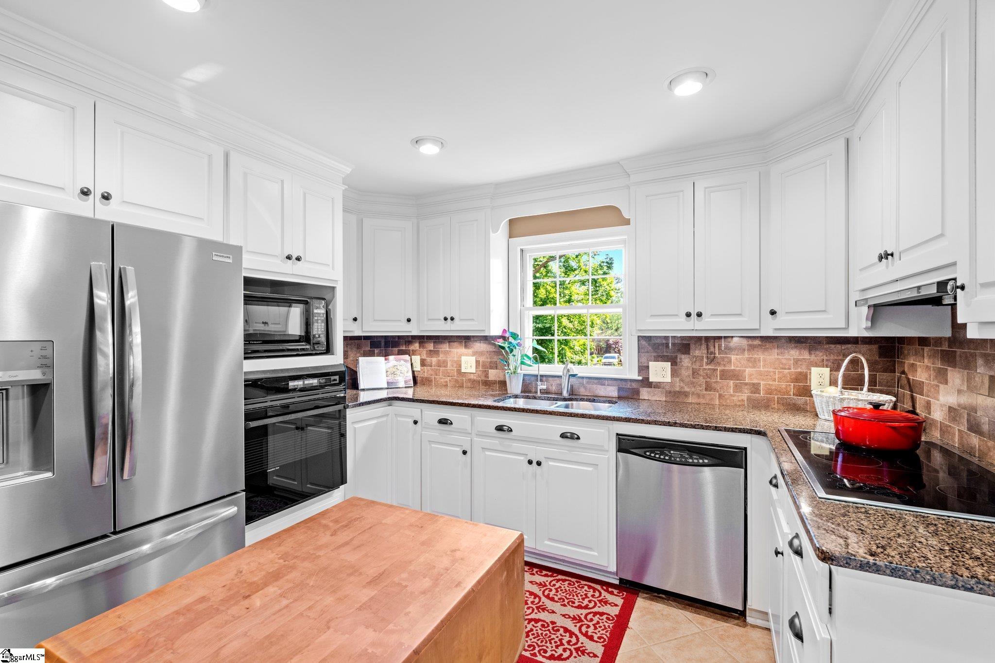 416 E Seven Oaks Drive