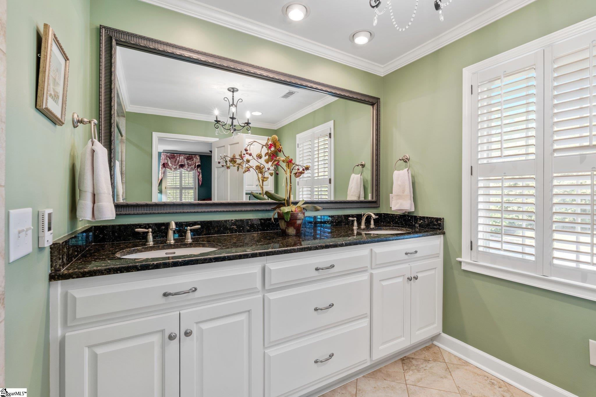 416 E Seven Oaks Drive