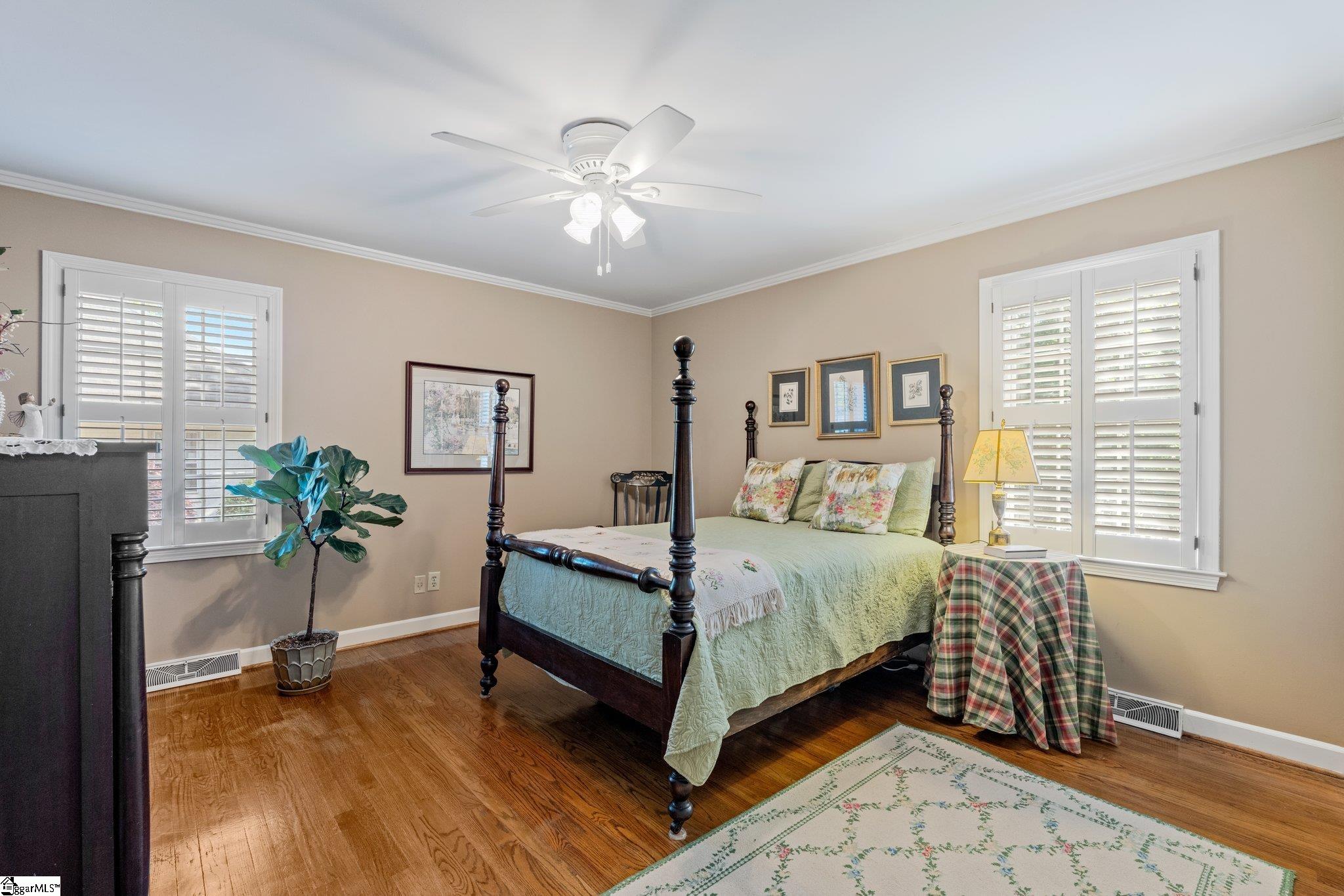 416 E Seven Oaks Drive