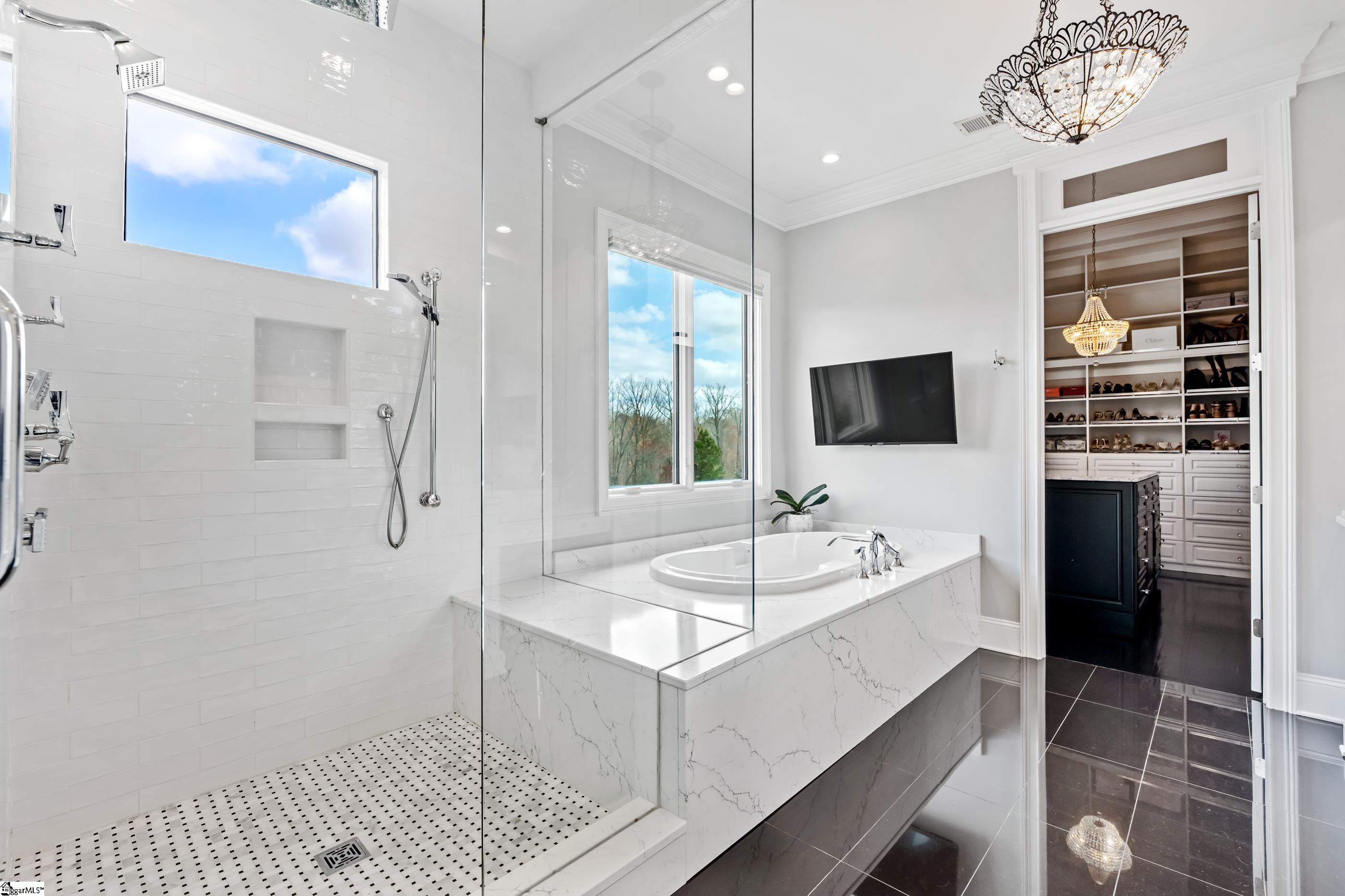 112 Verdae Crest Drive