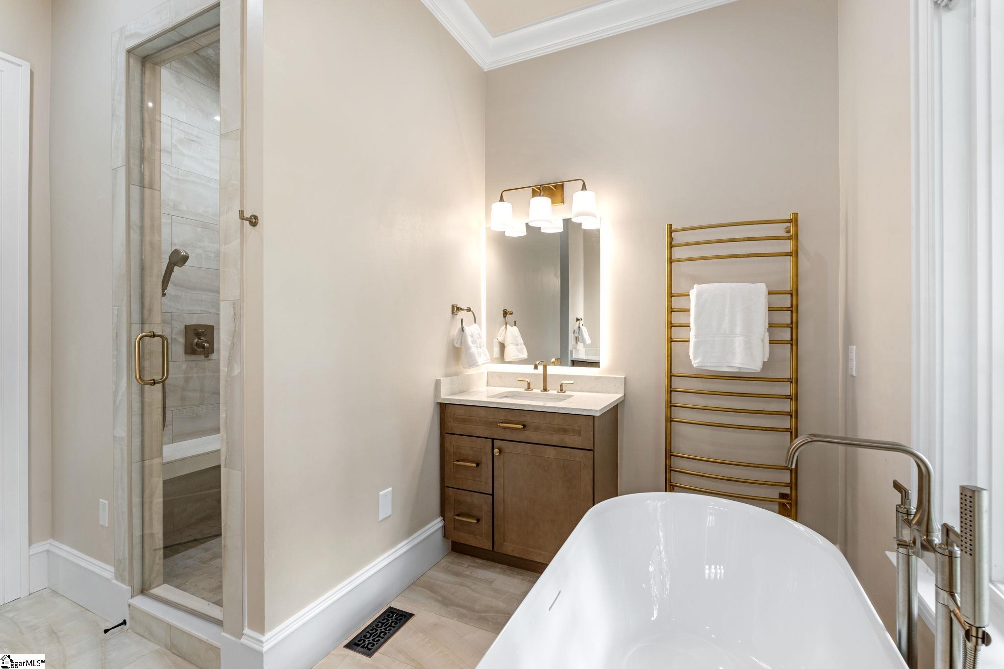 129 Mount Vista Avenue