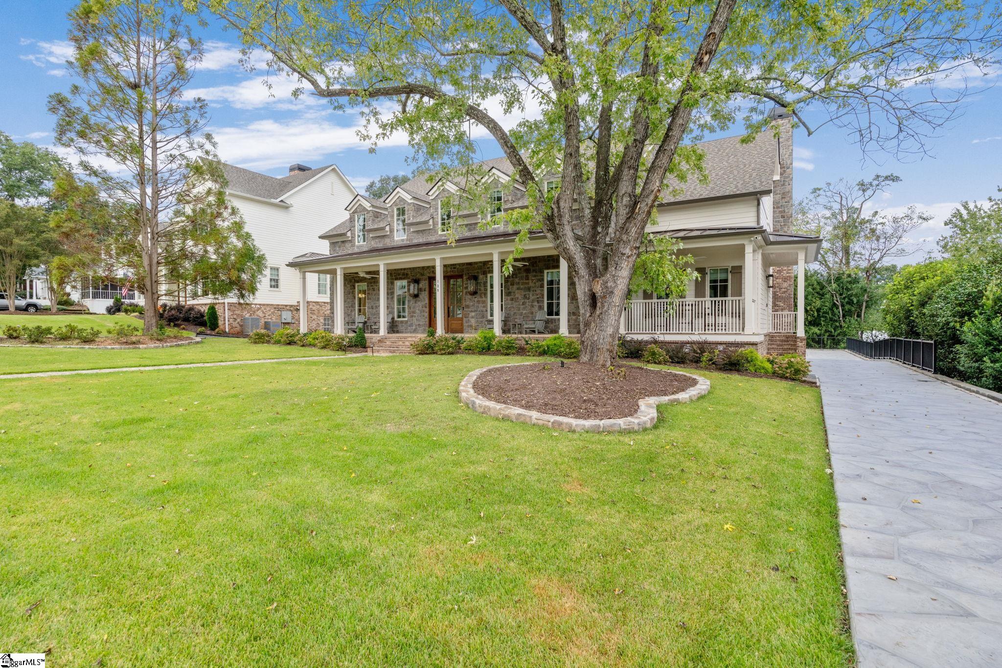 129 Mount Vista Avenue