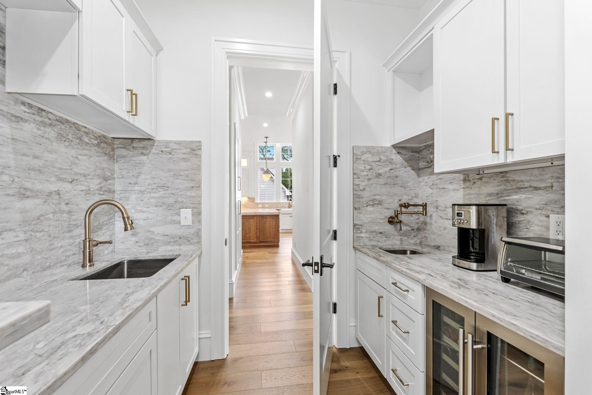 129 Mount Vista Avenue