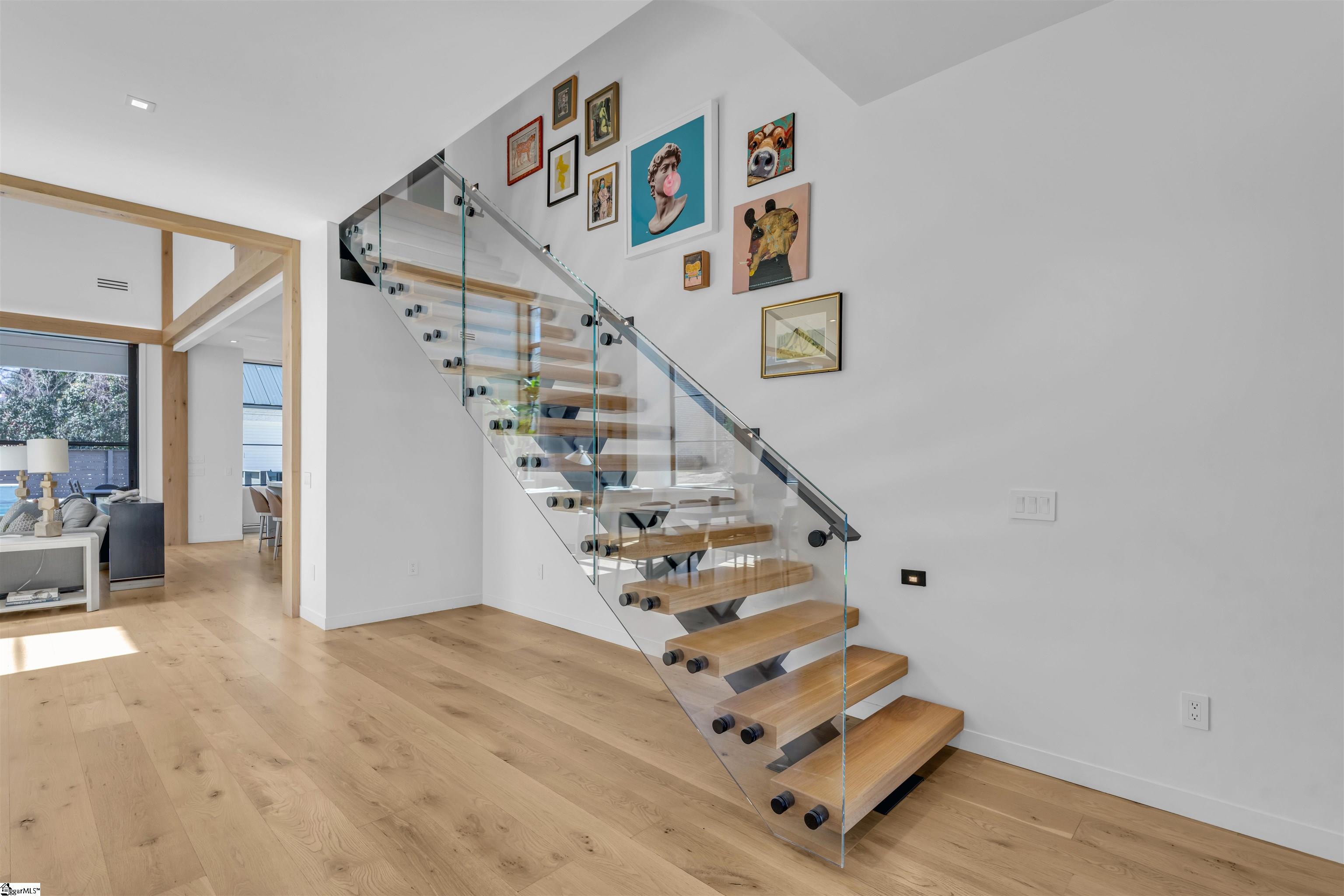 32 Gardenview Avenue