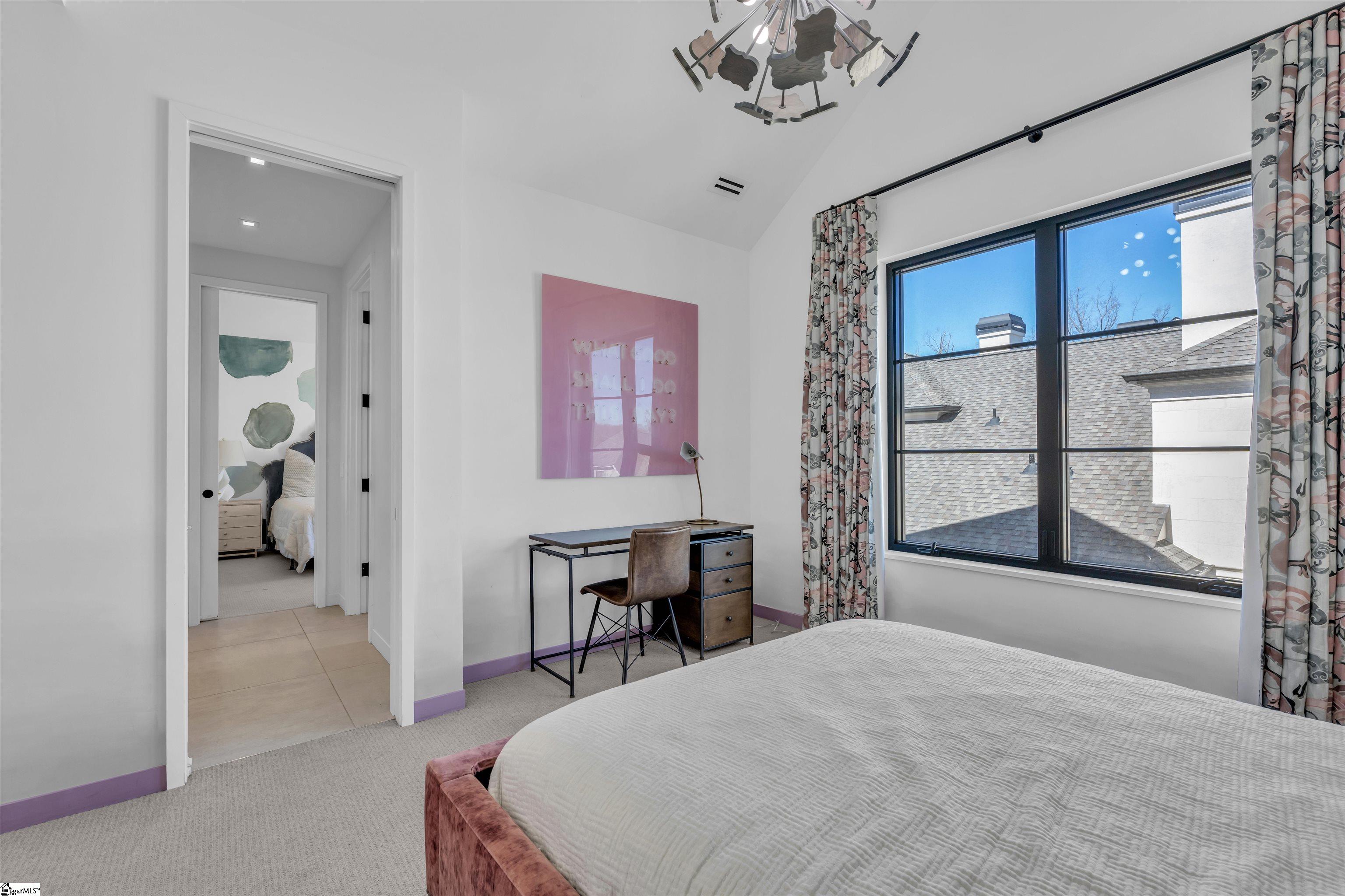 32 Gardenview Avenue