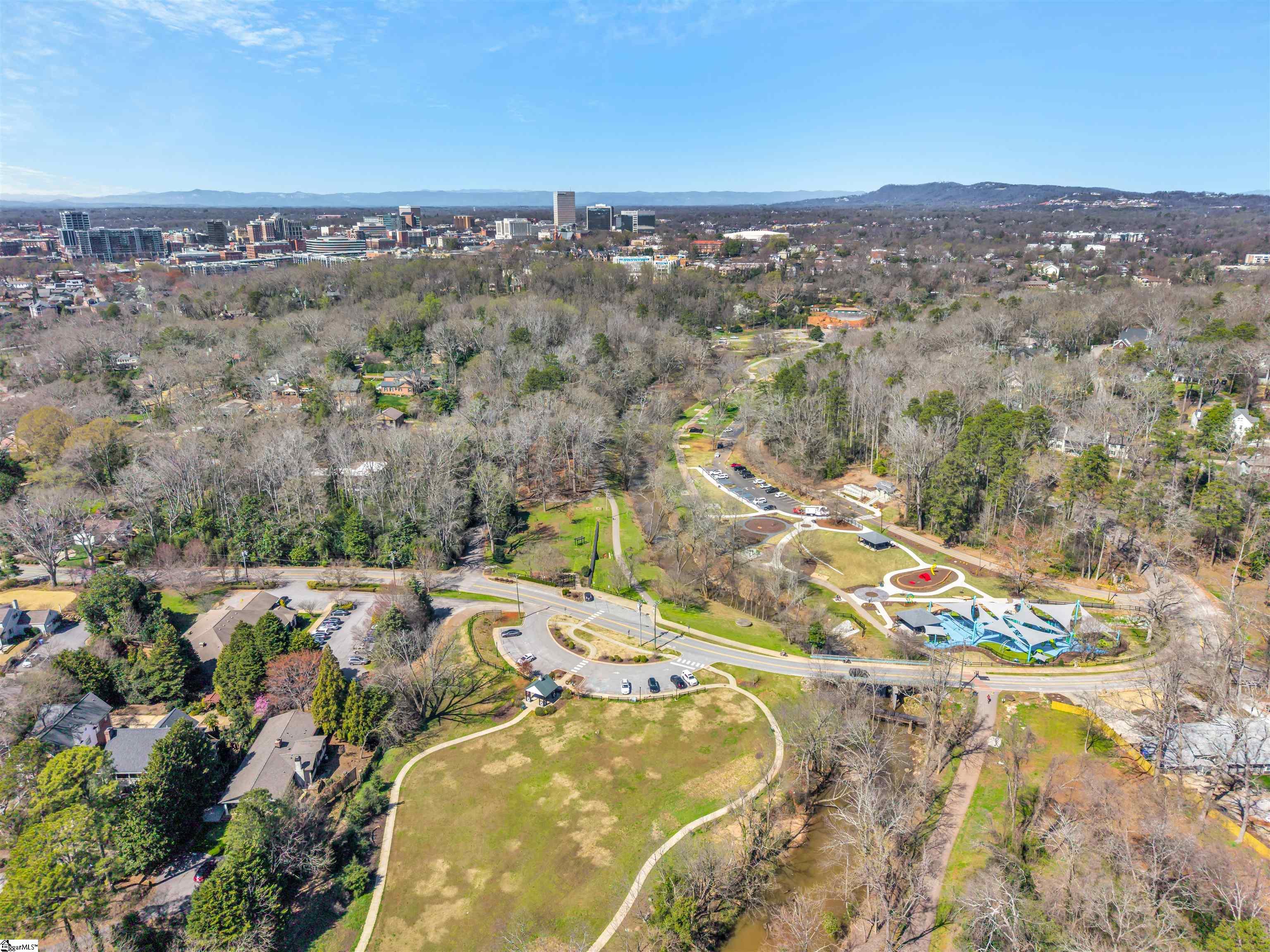 32 Gardenview Avenue