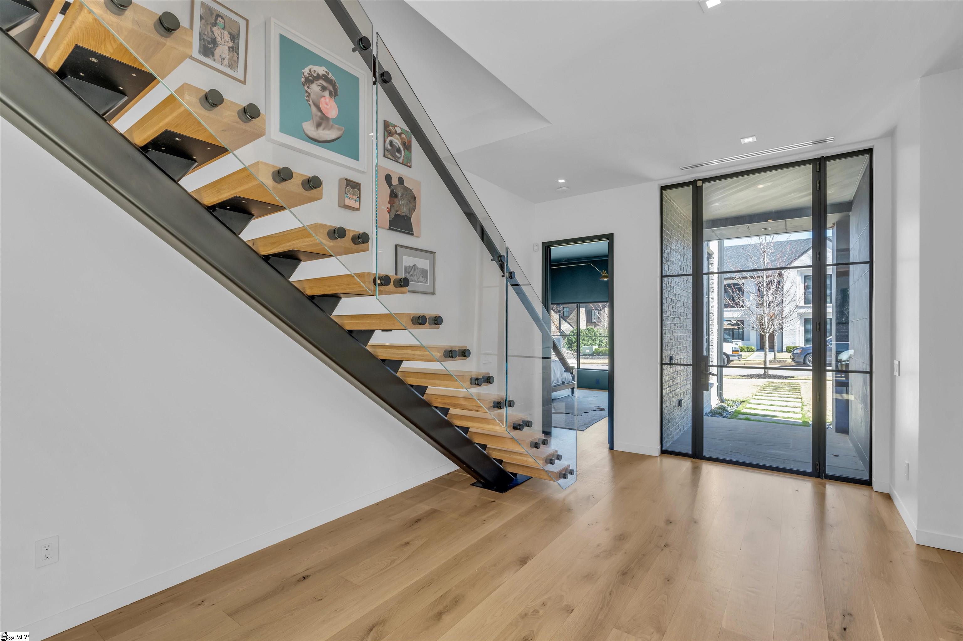 32 Gardenview Avenue