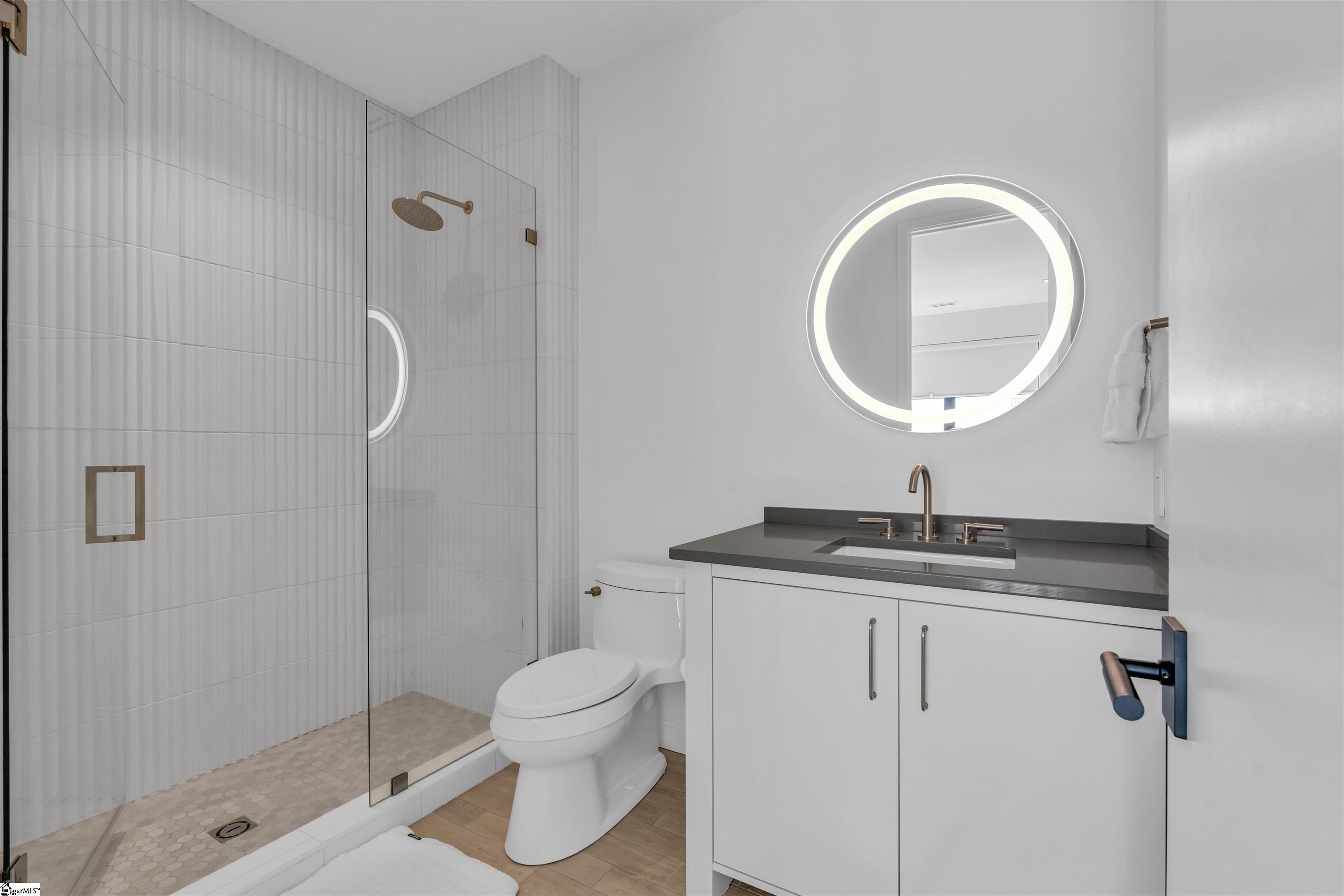 32 Gardenview Avenue