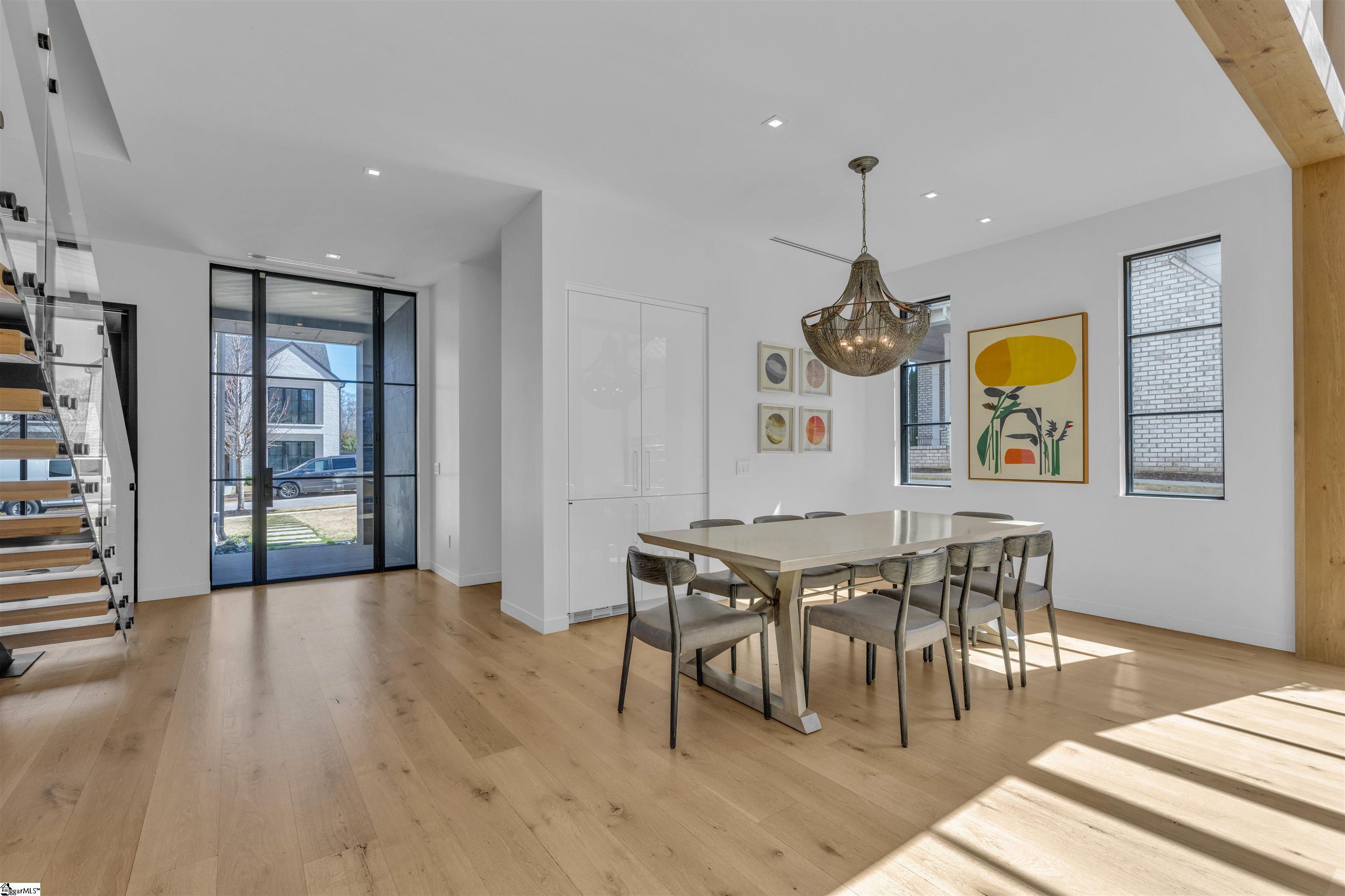 32 Gardenview Avenue