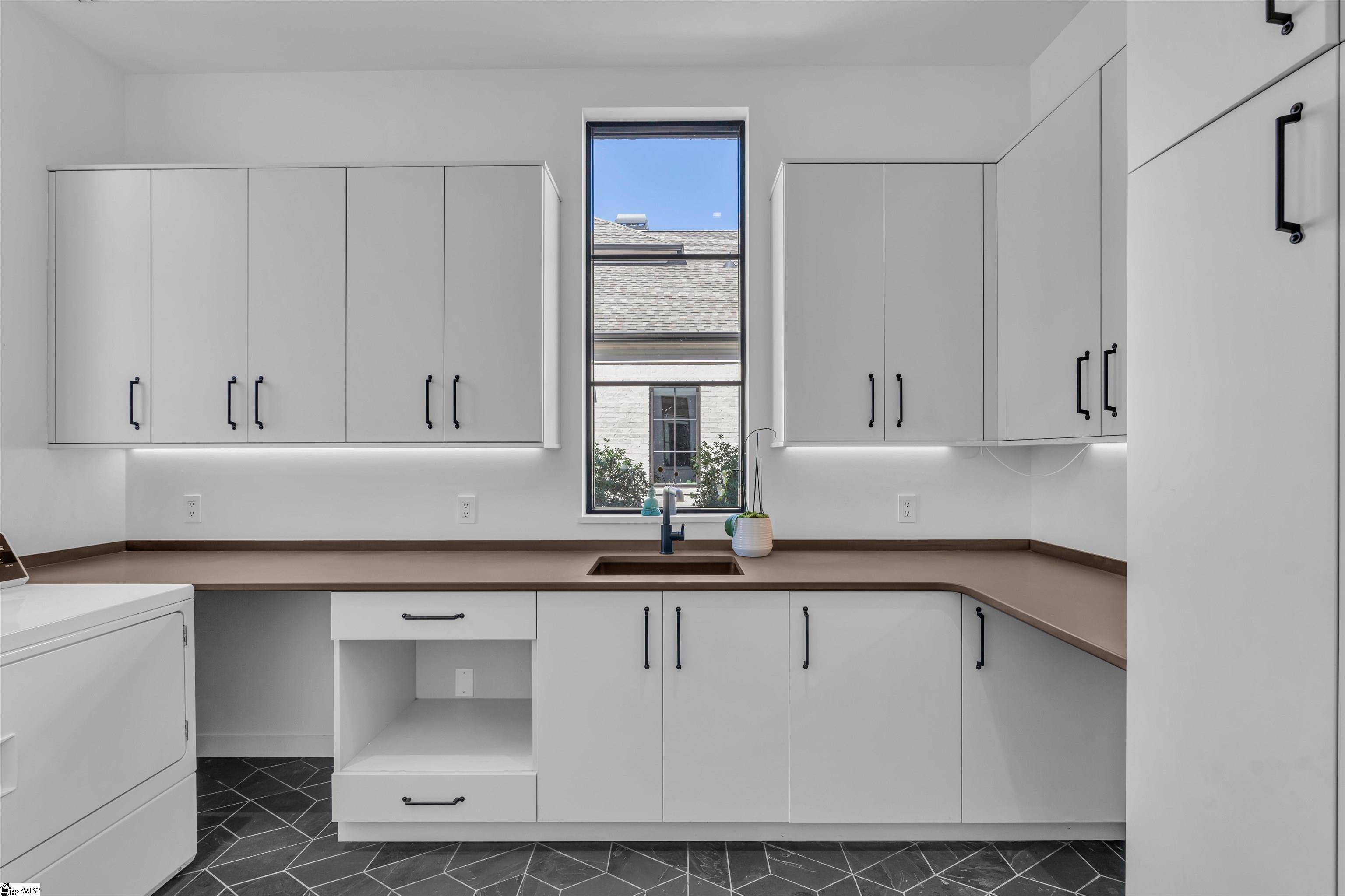 32 Gardenview Avenue