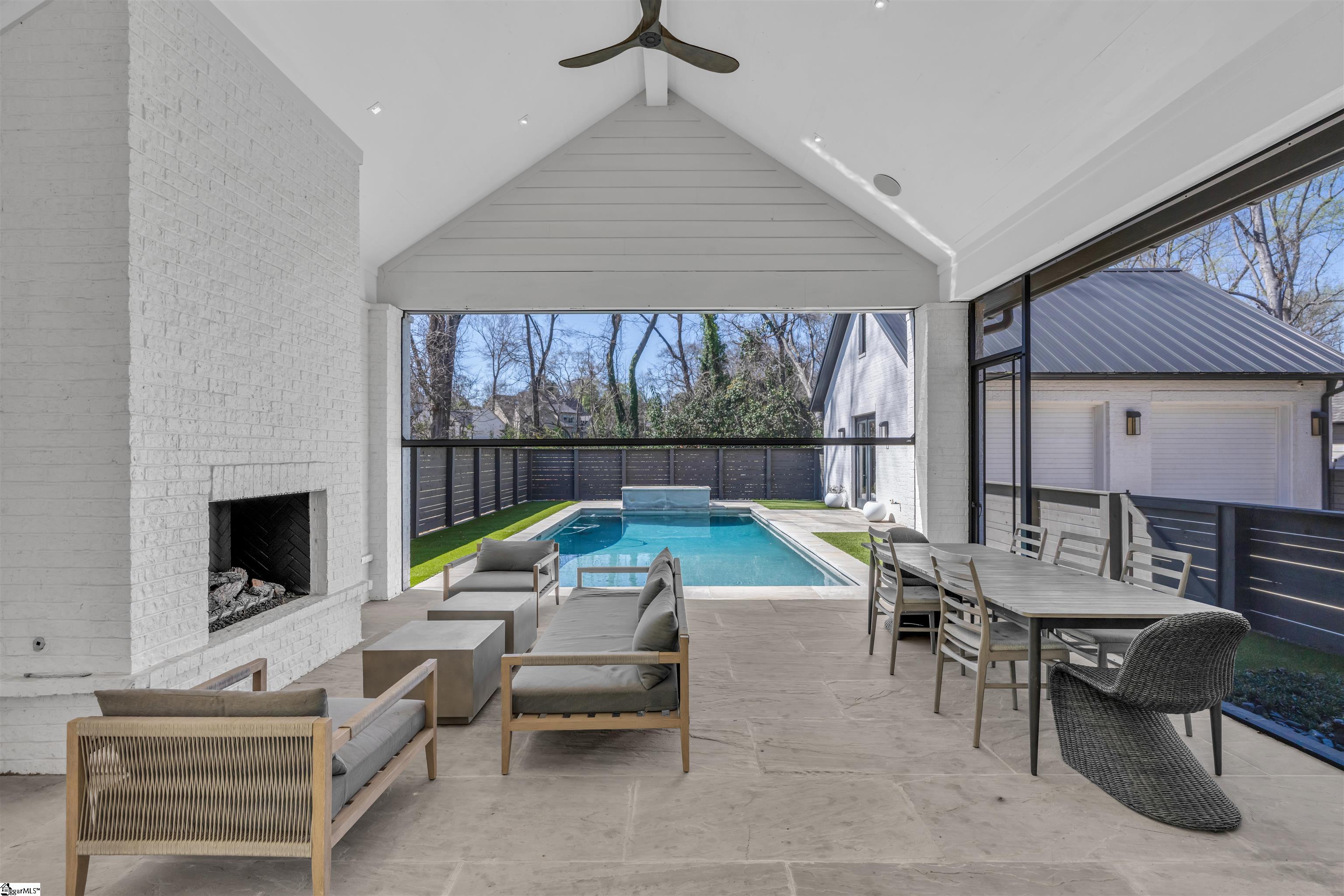 32 Gardenview Avenue