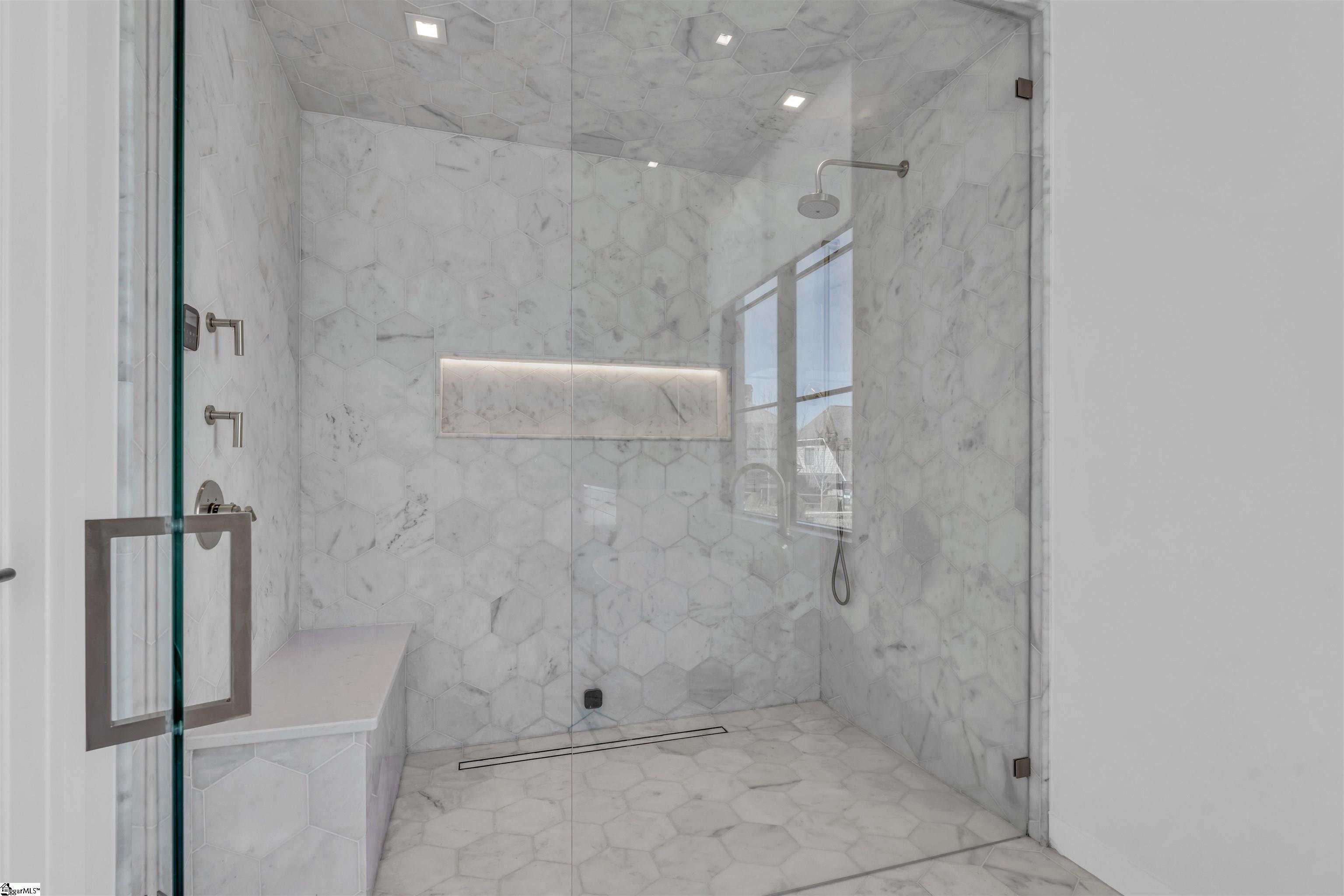 32 Gardenview Avenue