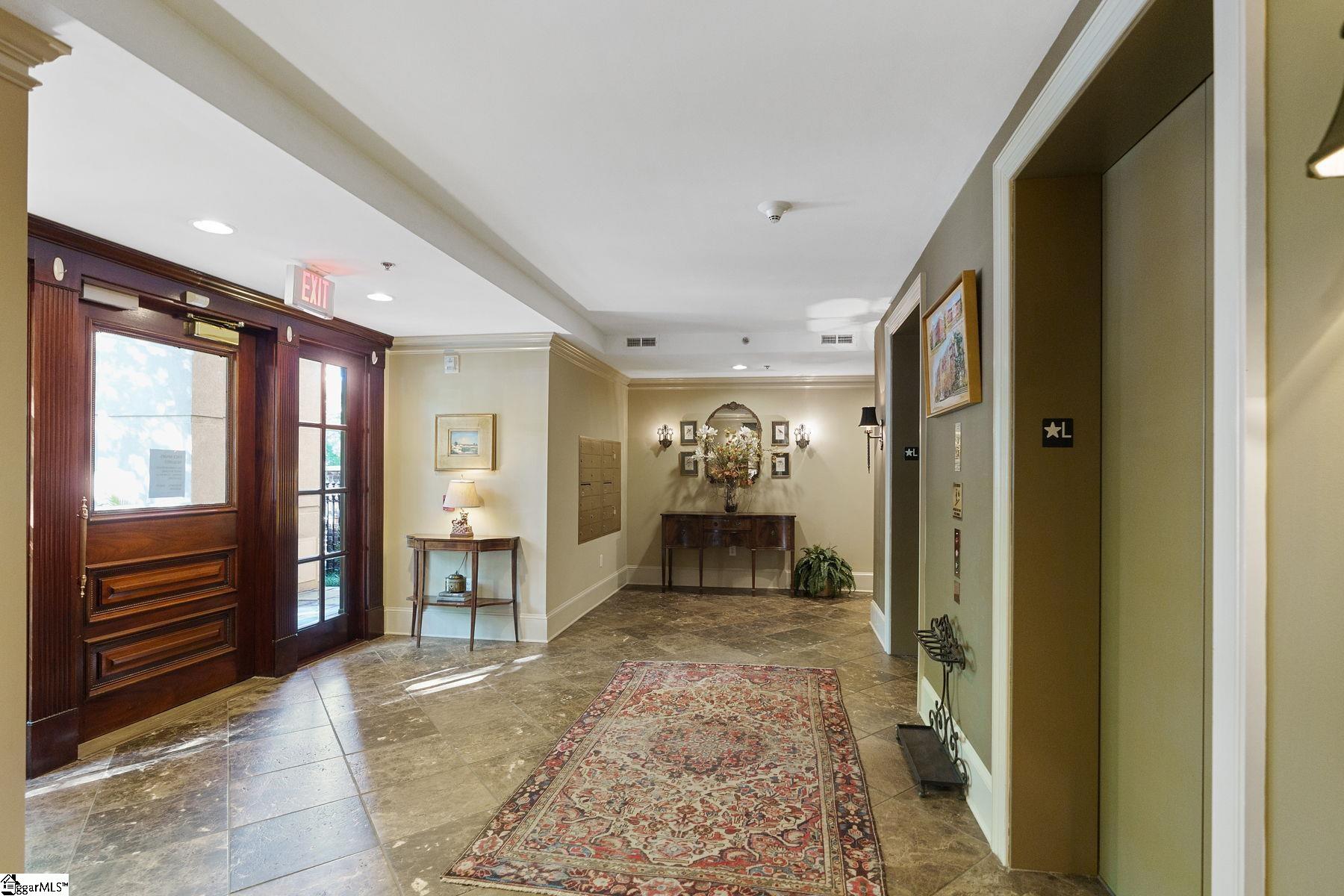 400 N Main Street # 203