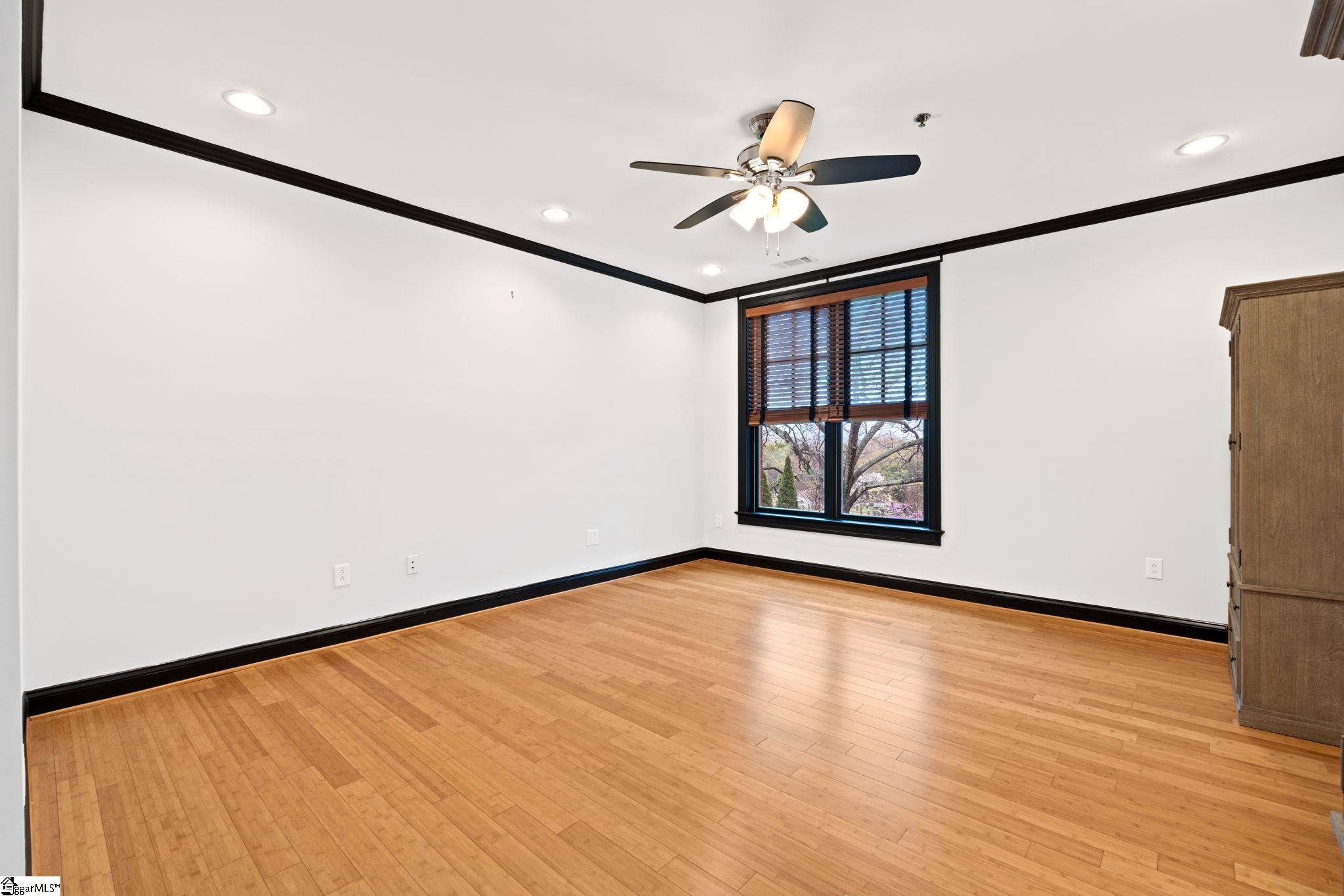 400 N Main Street # 203