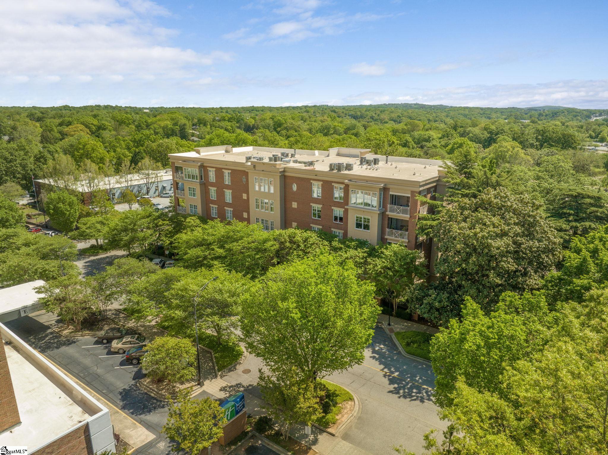 400 N Main Street # 203