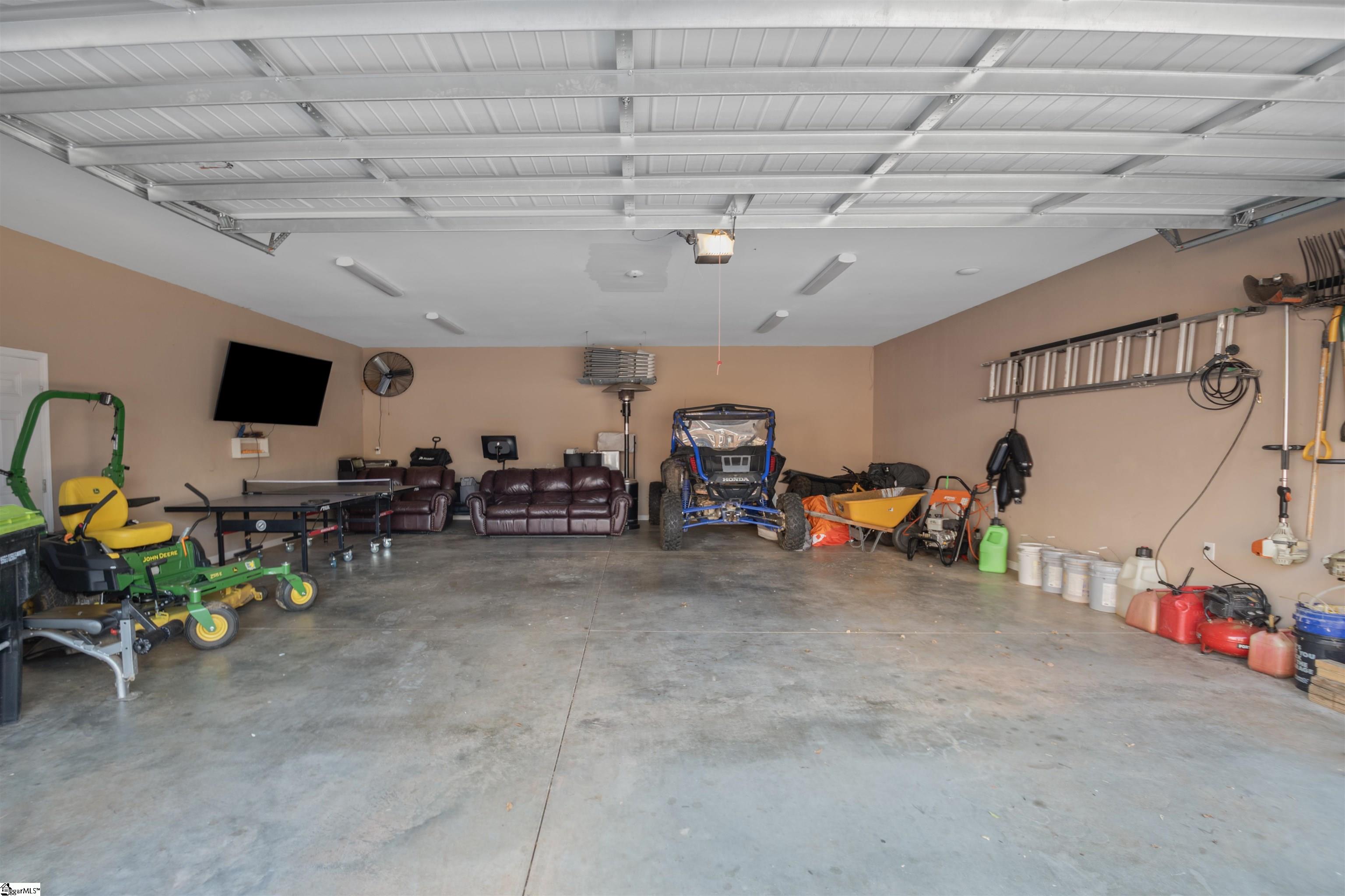 111 Hunting Meadow