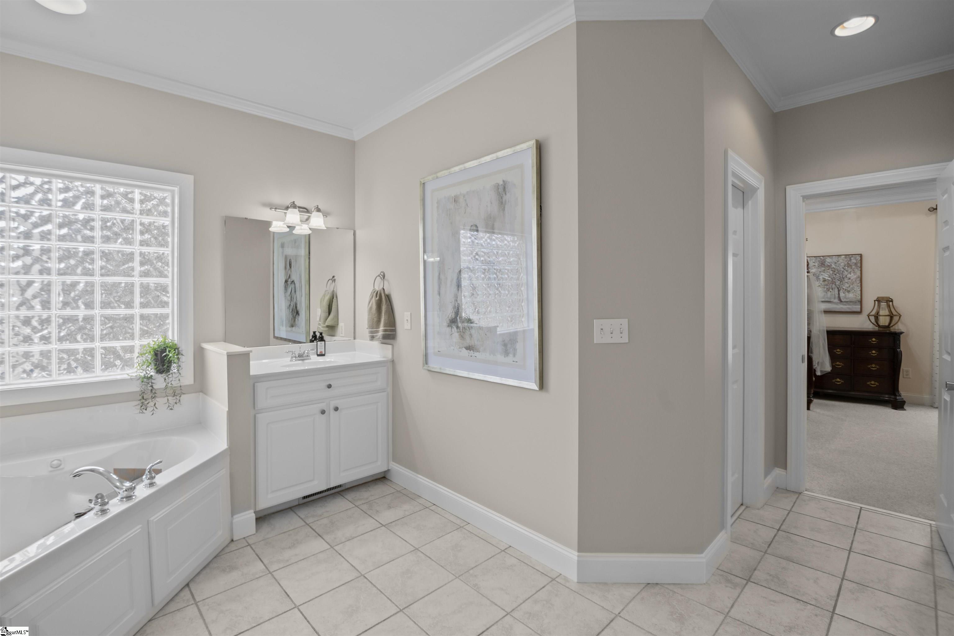 111 Hunting Meadow