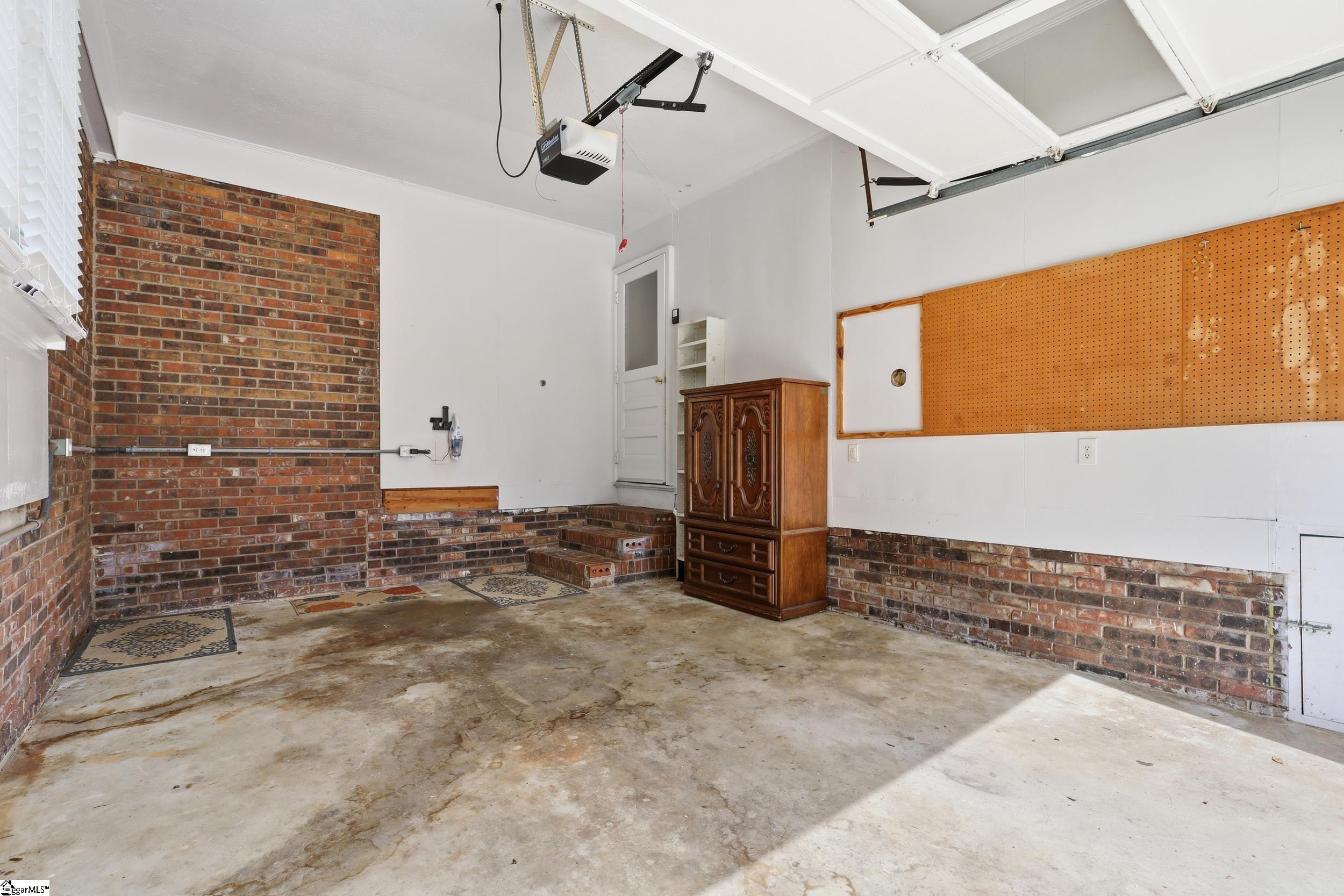 223 Meadow Lane