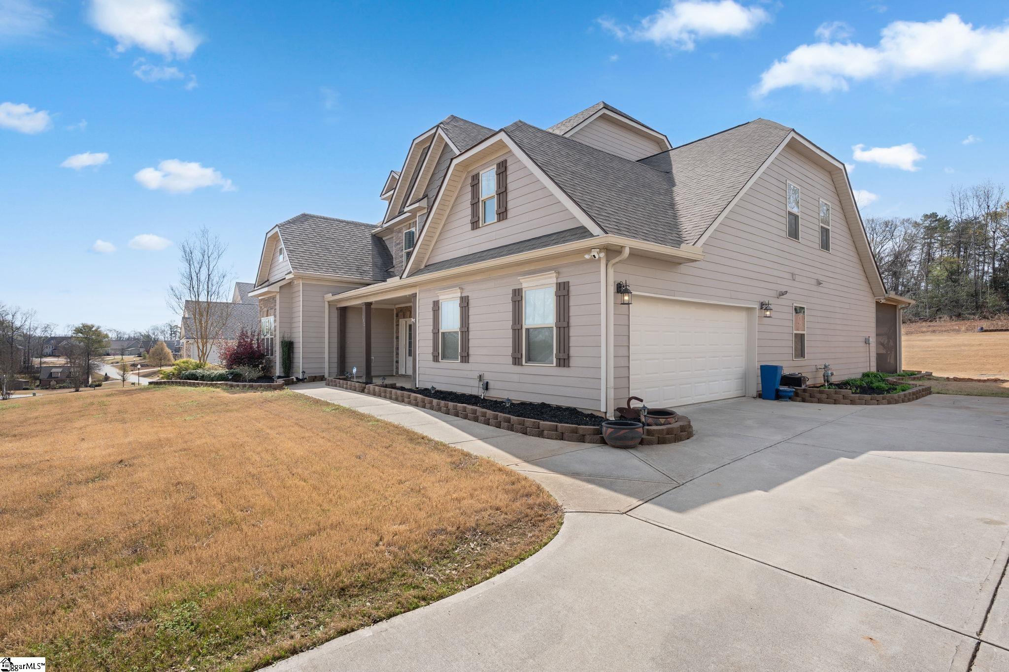 112 Ivy Woods Court