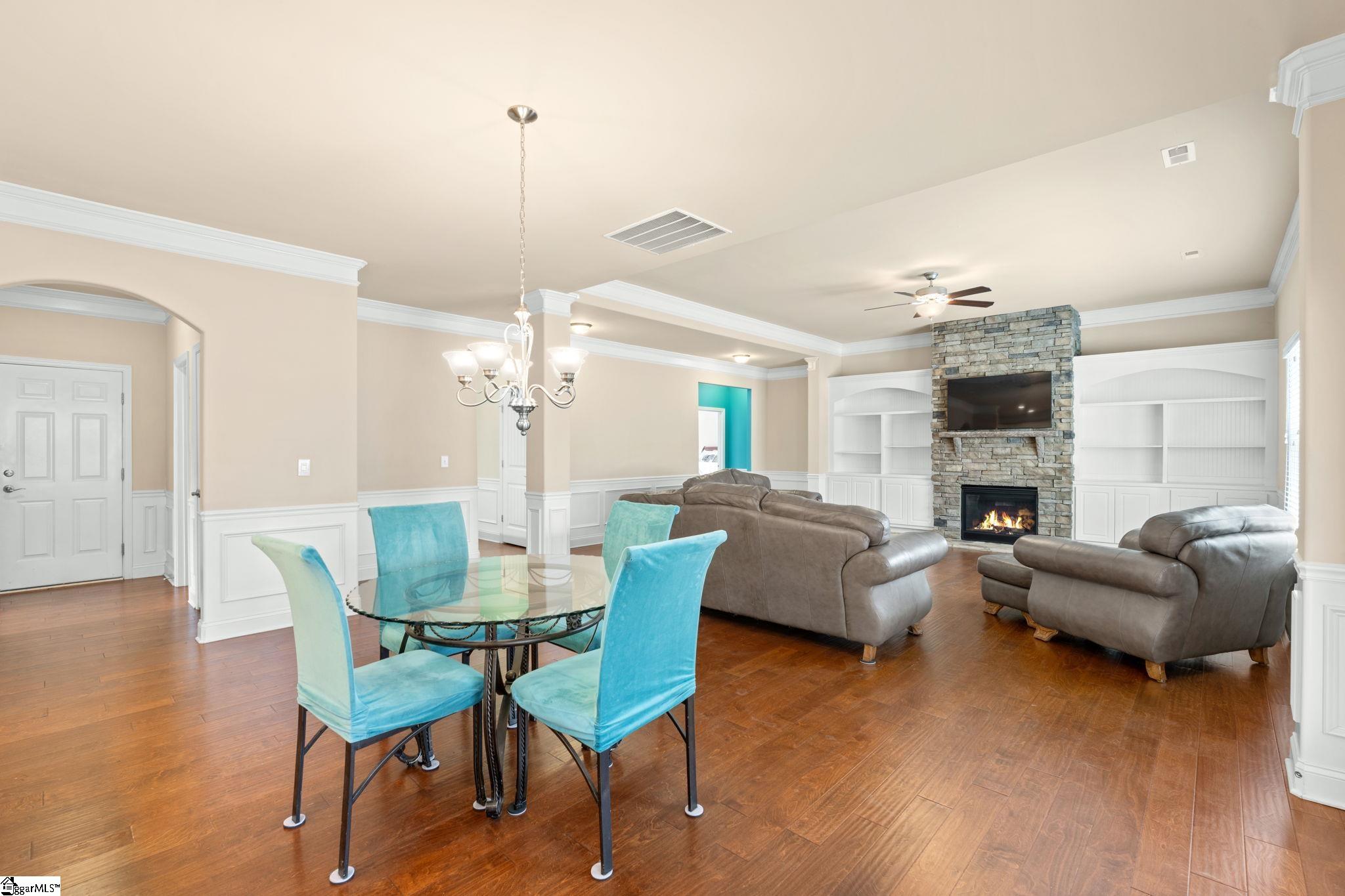 112 Ivy Woods Court