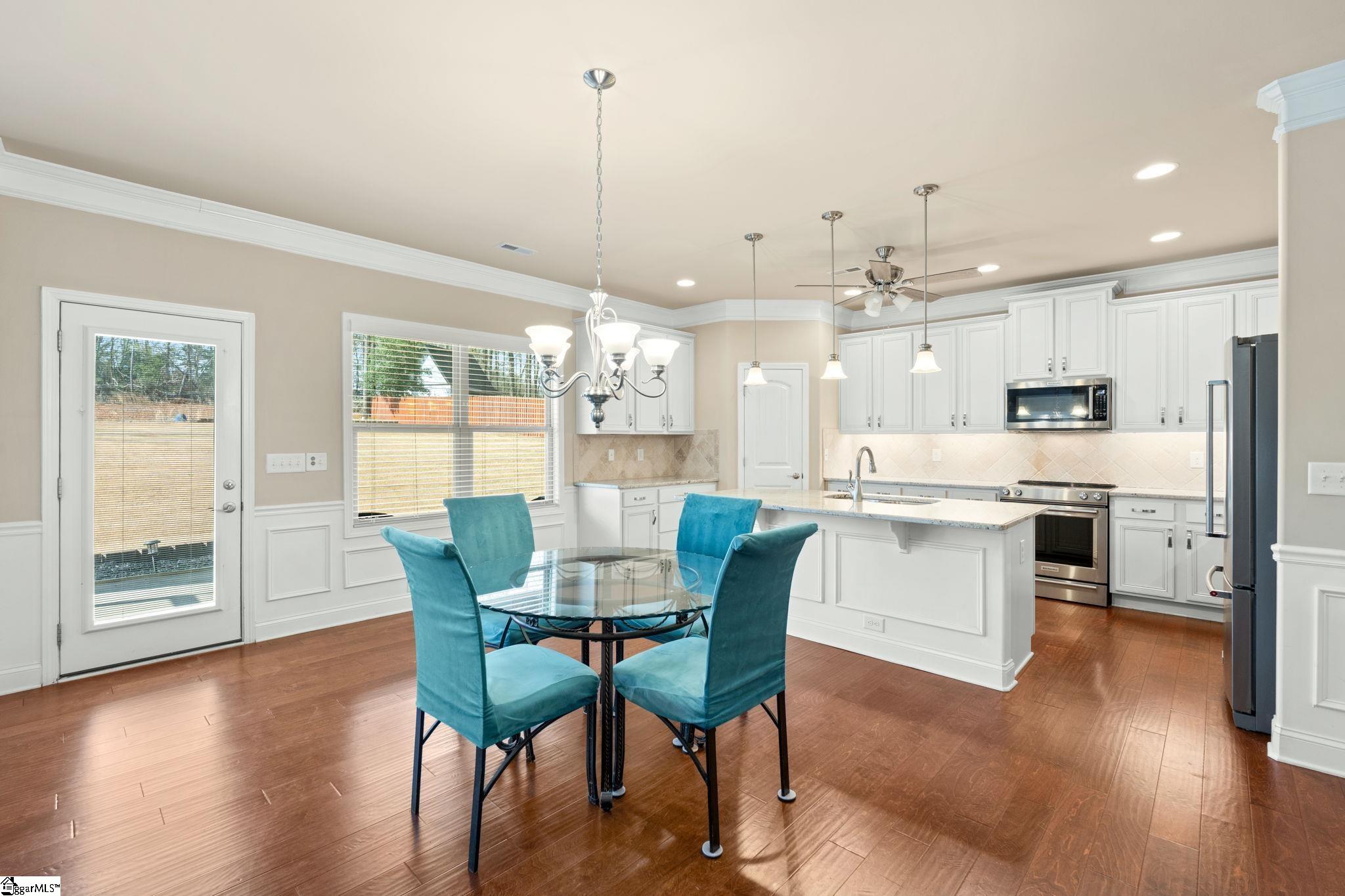 112 Ivy Woods Court
