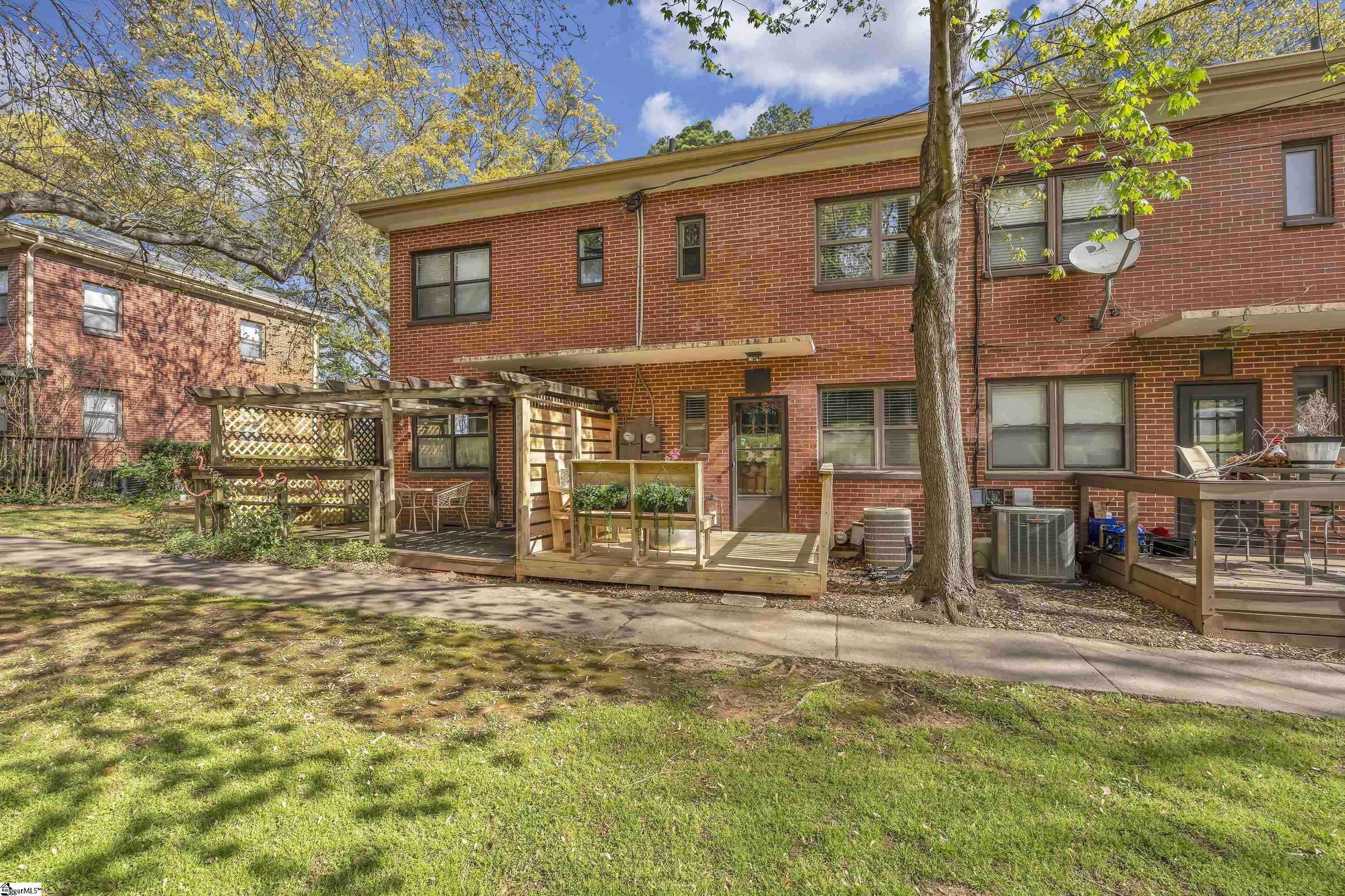 26 Faris Circle