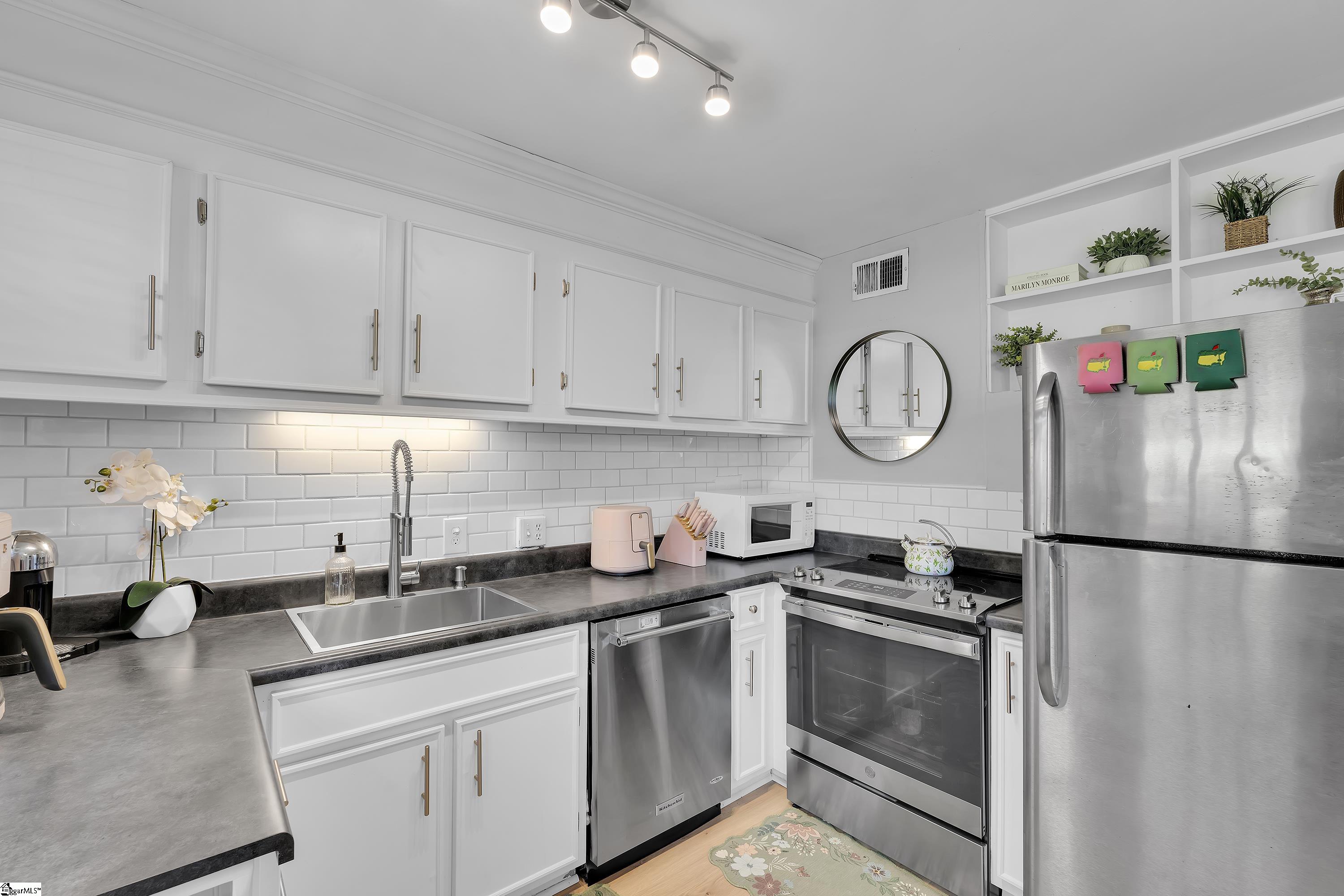 26 Faris Circle