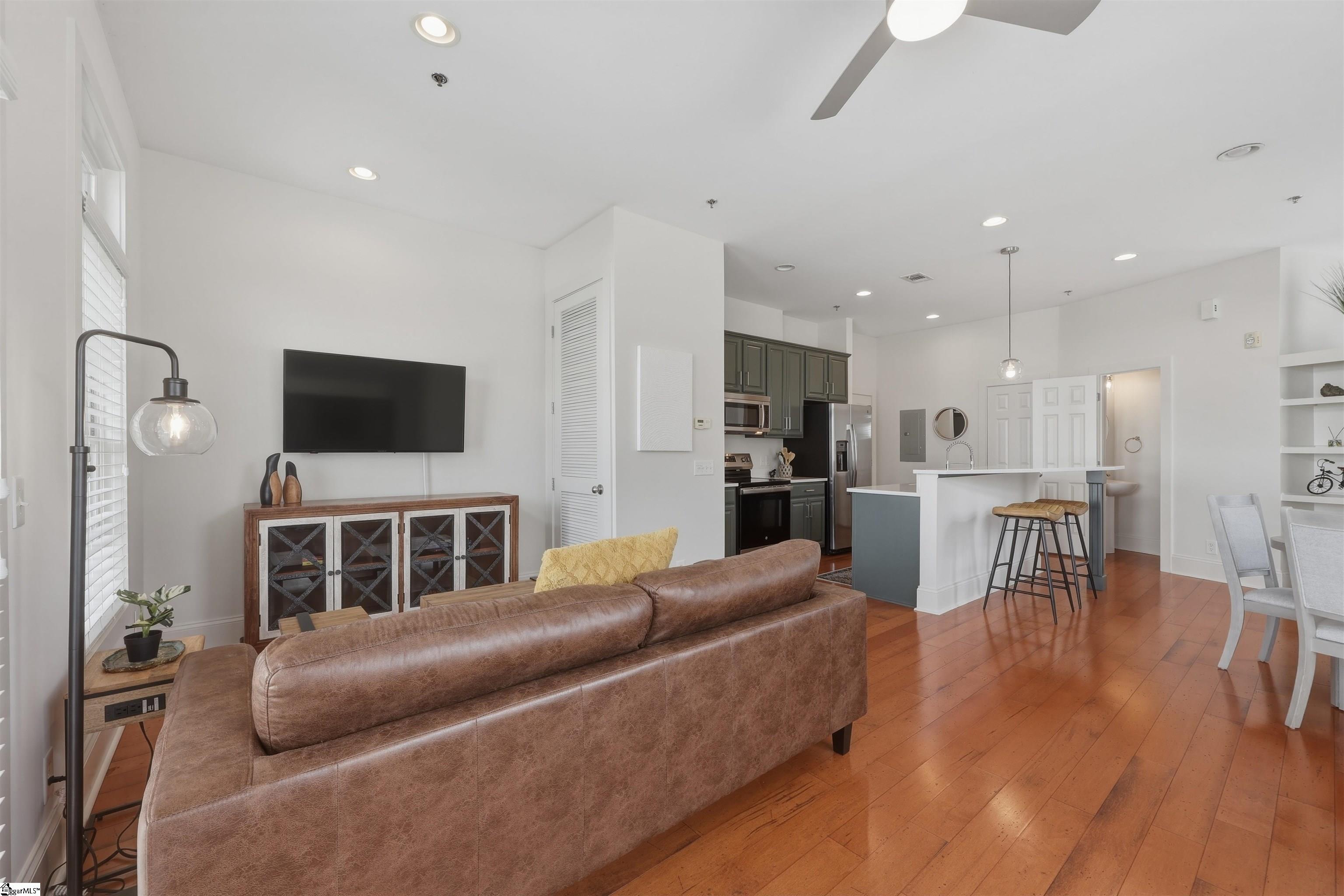 301 Augusta Street Unit 203