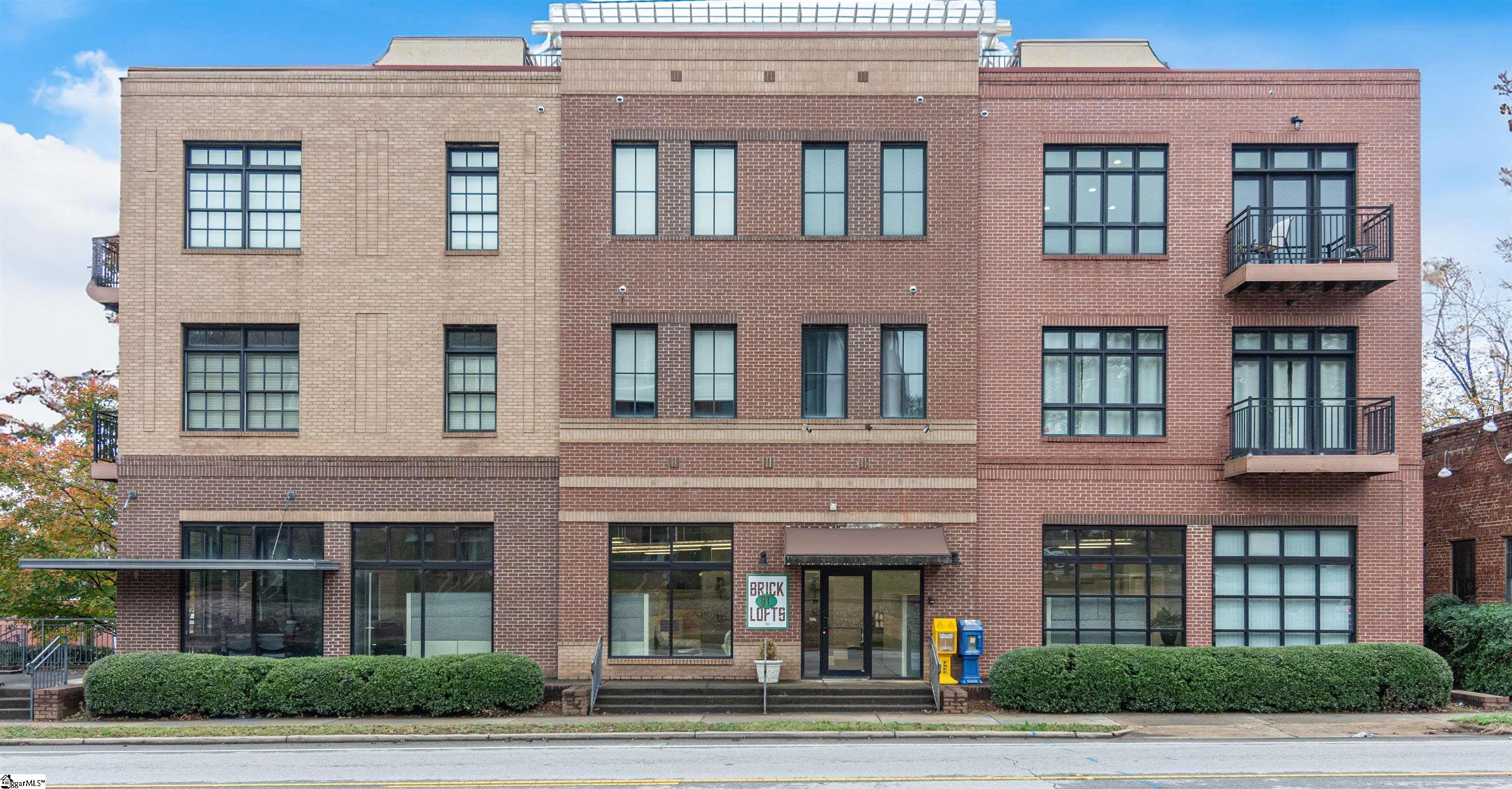 301 Augusta Street Unit 203