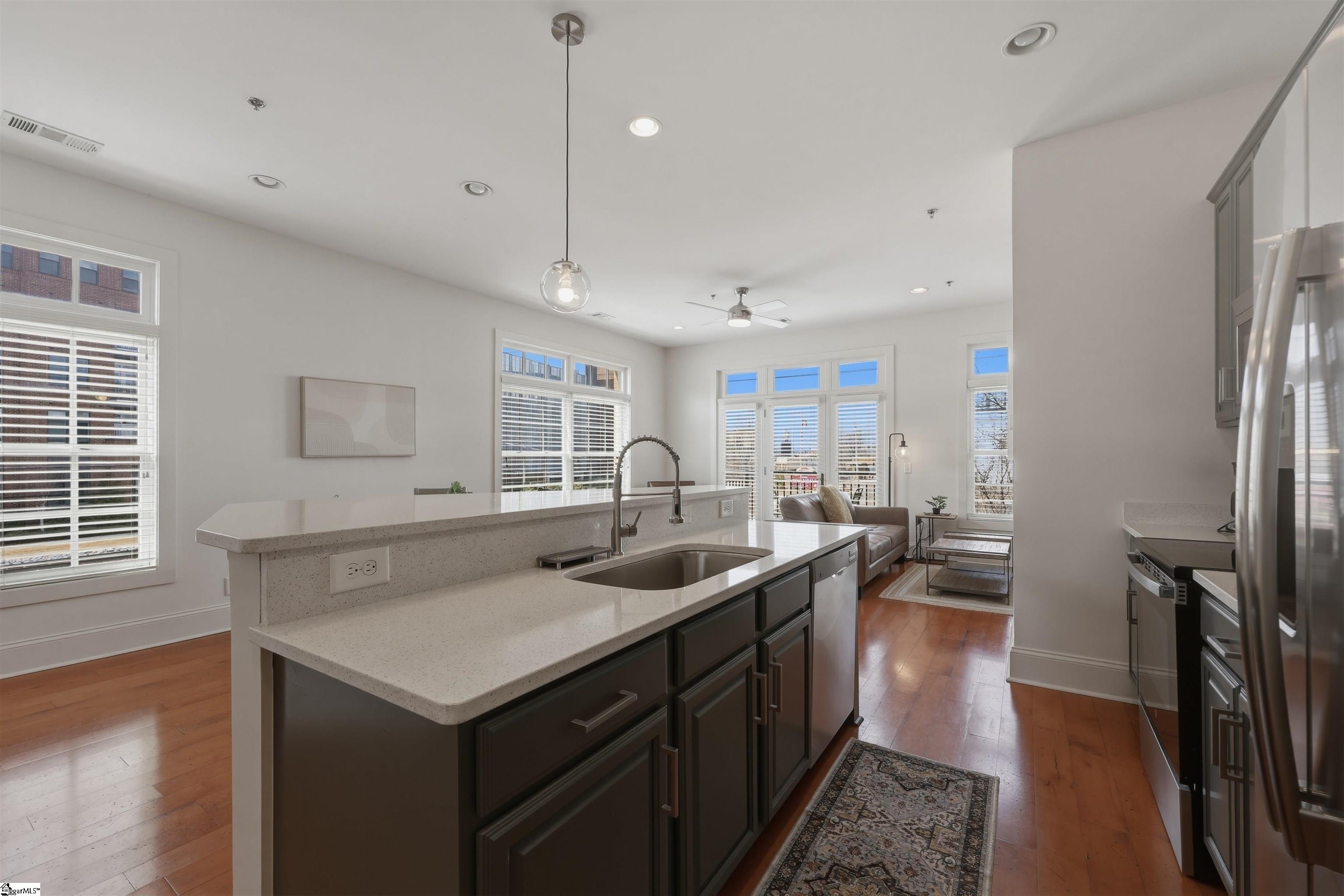 301 Augusta Street Unit 203