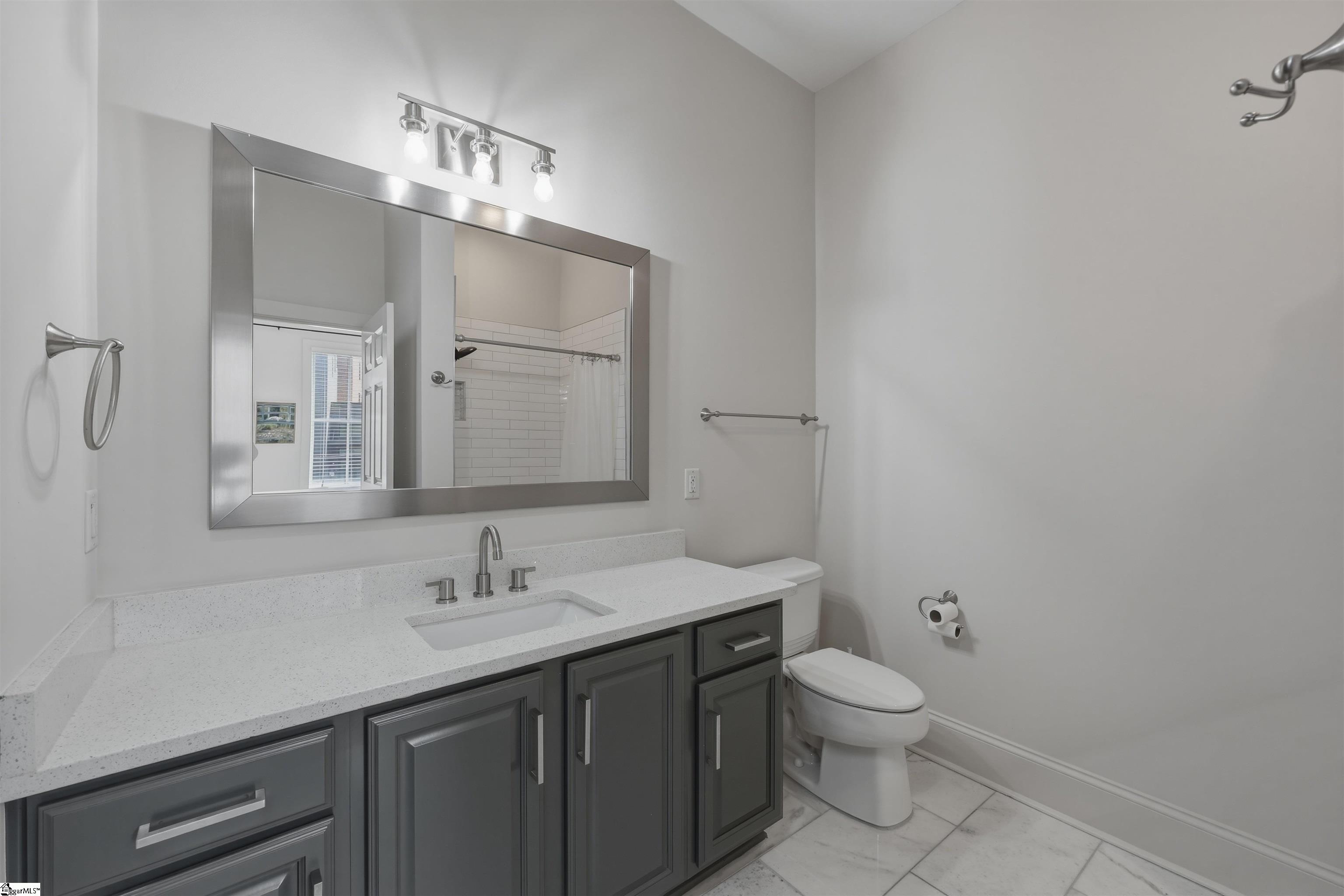 301 Augusta Street Unit 203