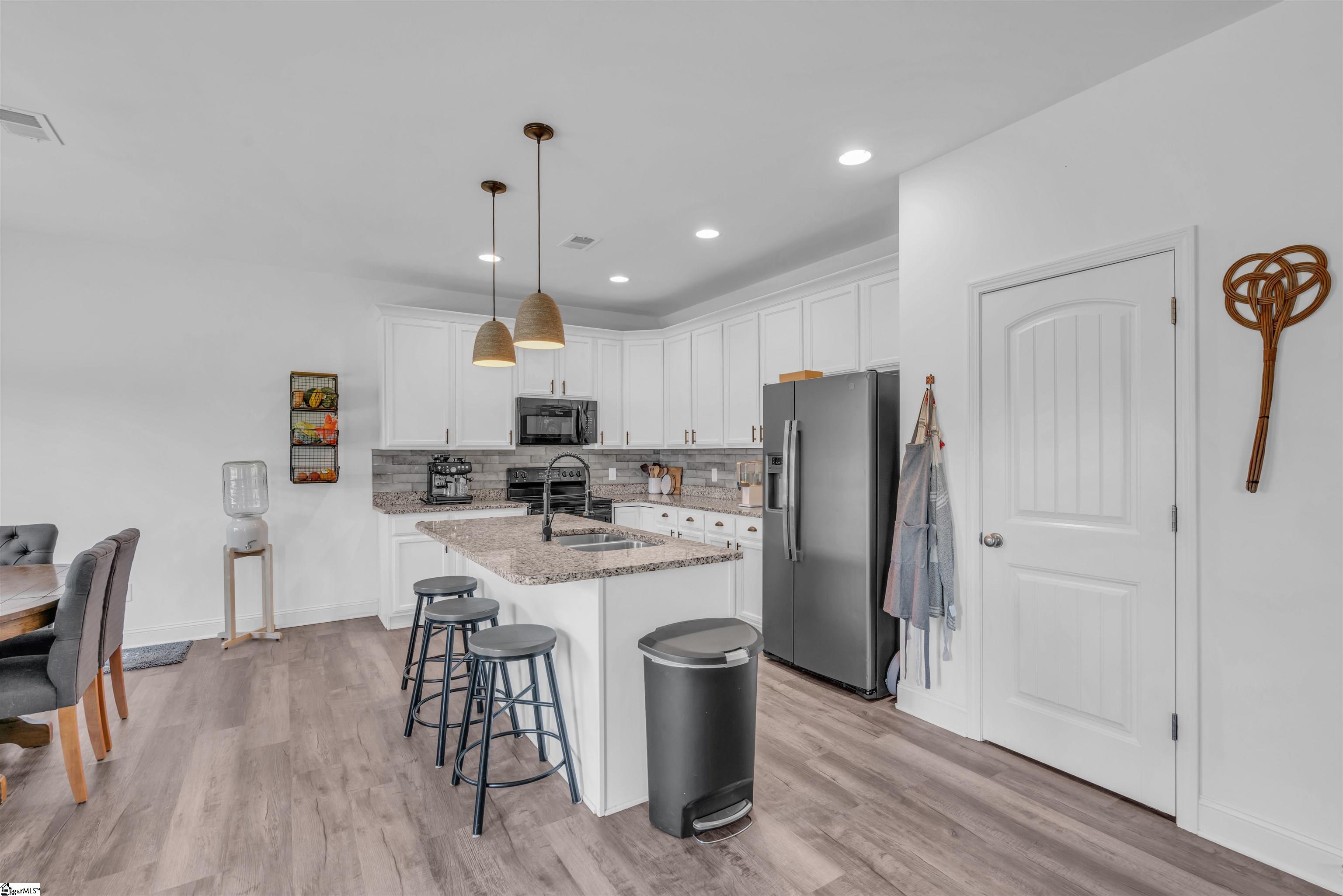 104 Timber Glen Place