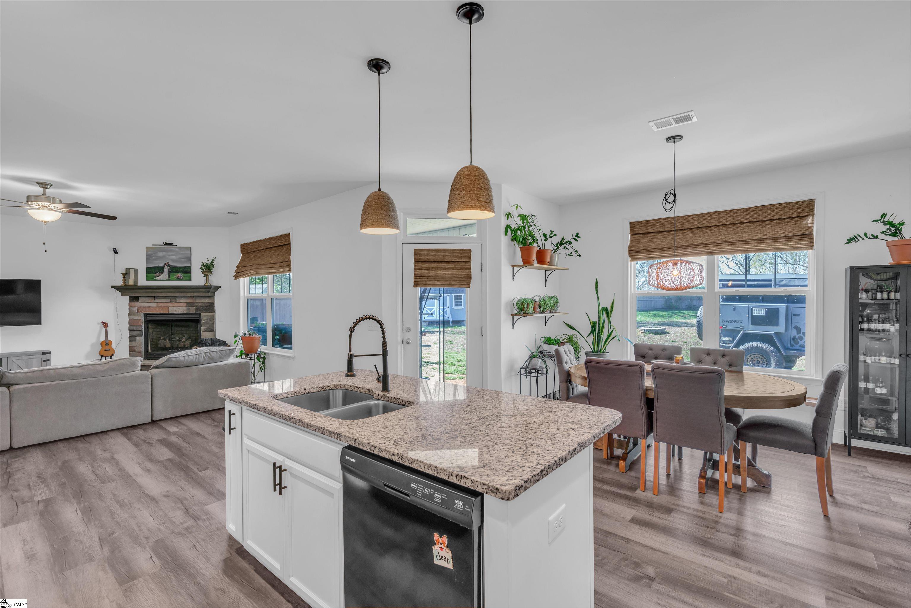 104 Timber Glen Place