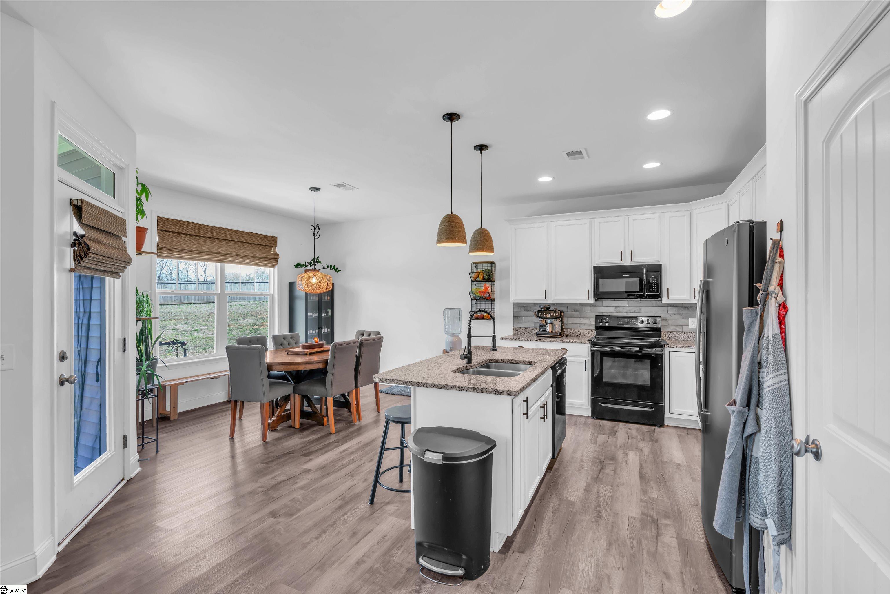 104 Timber Glen Place