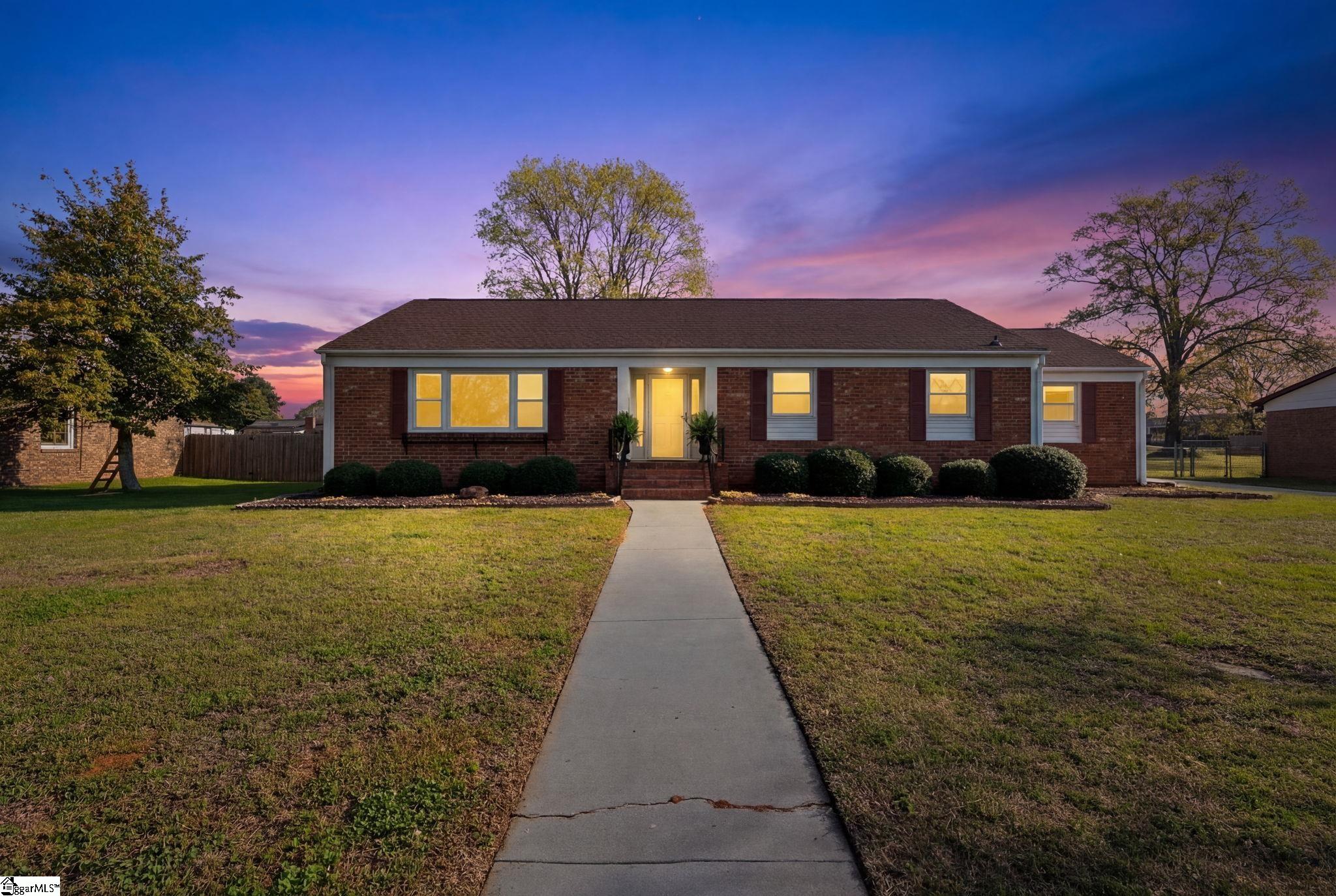 106 Whitestone Avenue