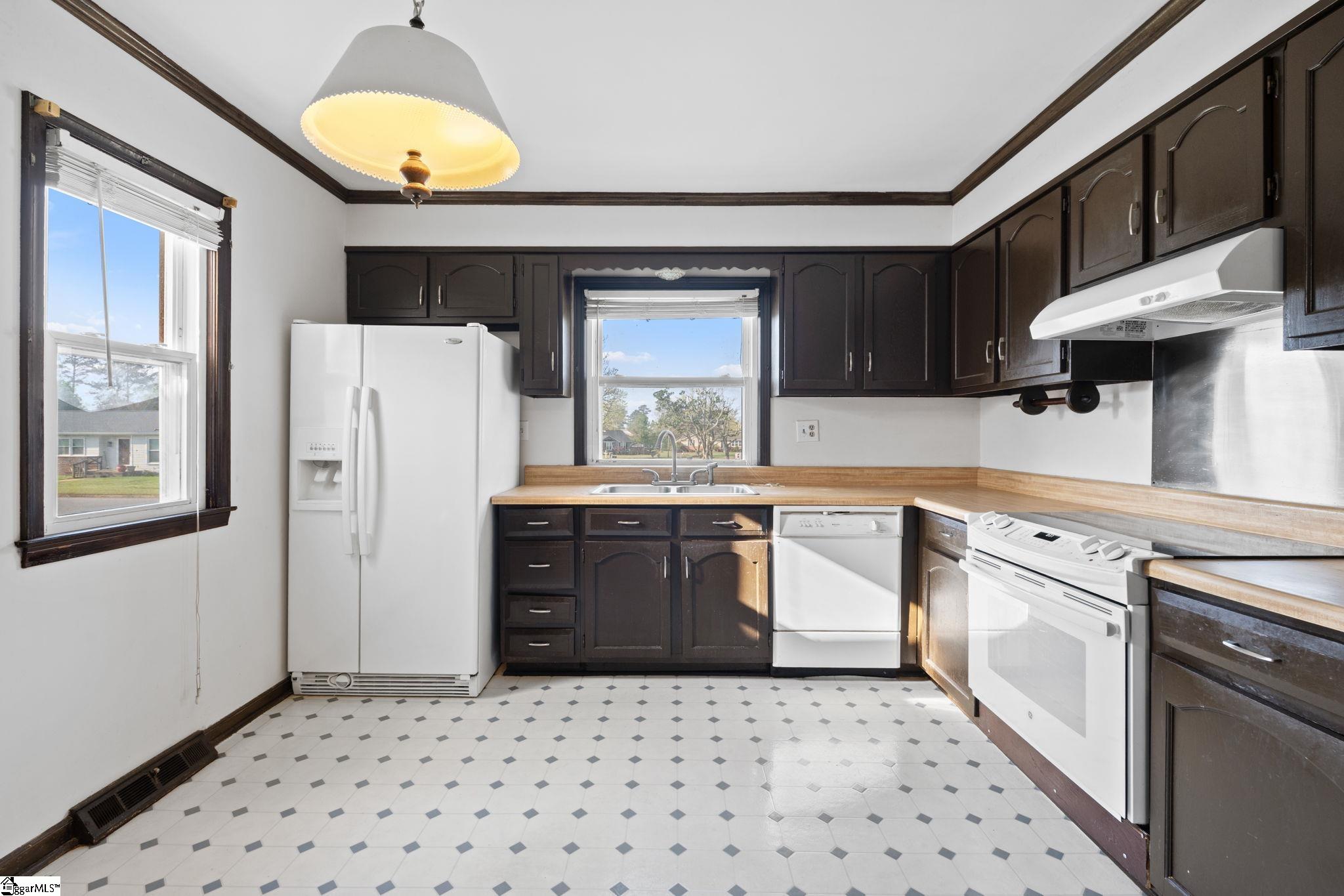 106 Whitestone Avenue